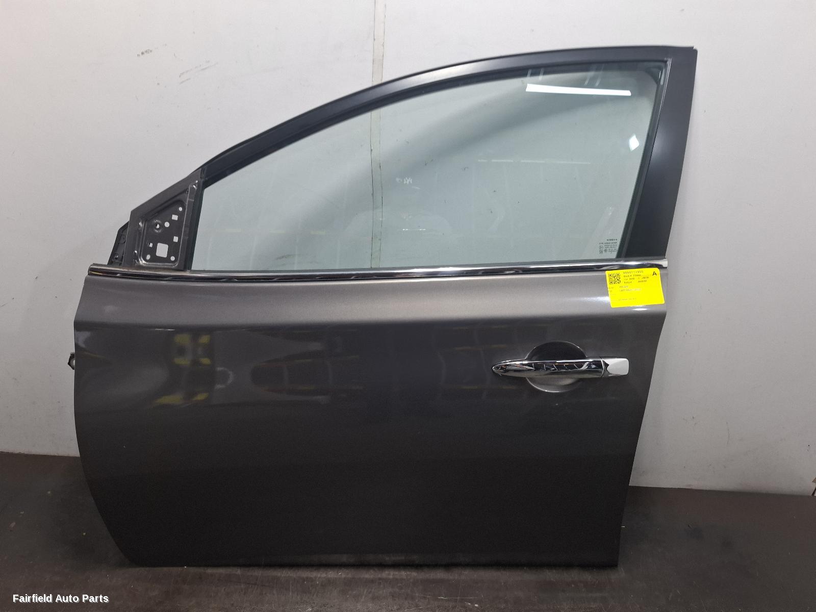 2012-2017 Nissan Pulsar Left Front Door