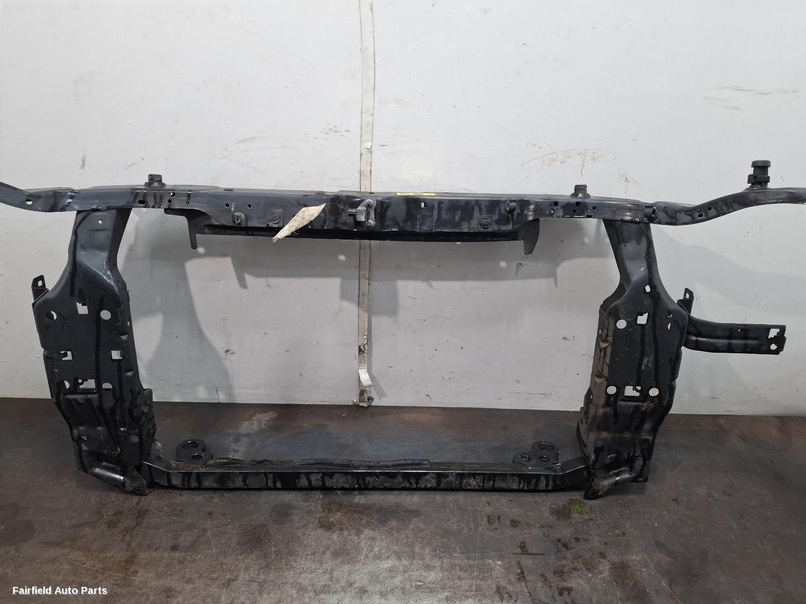 2010-2014 Nissan Dualis Radiator Support