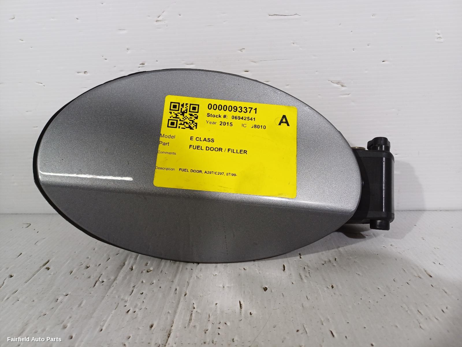 2009-2016 Mercedes E Class Fuel Door   Filler
