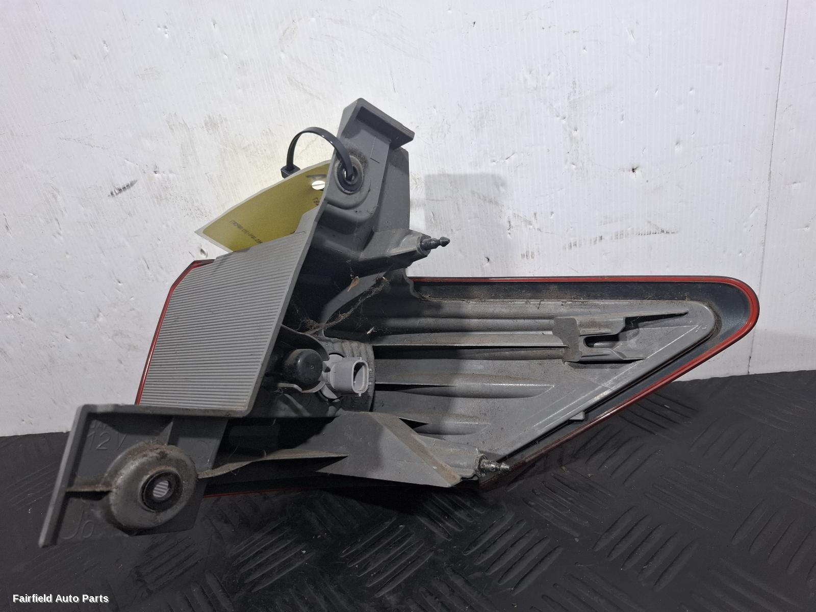 2010-2013 Nissan Elgrand Left Taillight