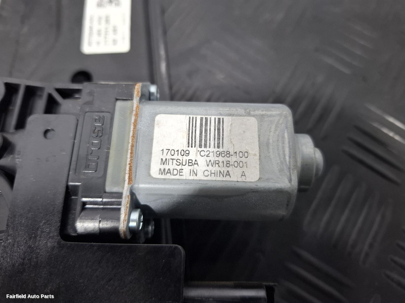 2017-2021 Nissan Qashqai Right Front Window Reg Motor