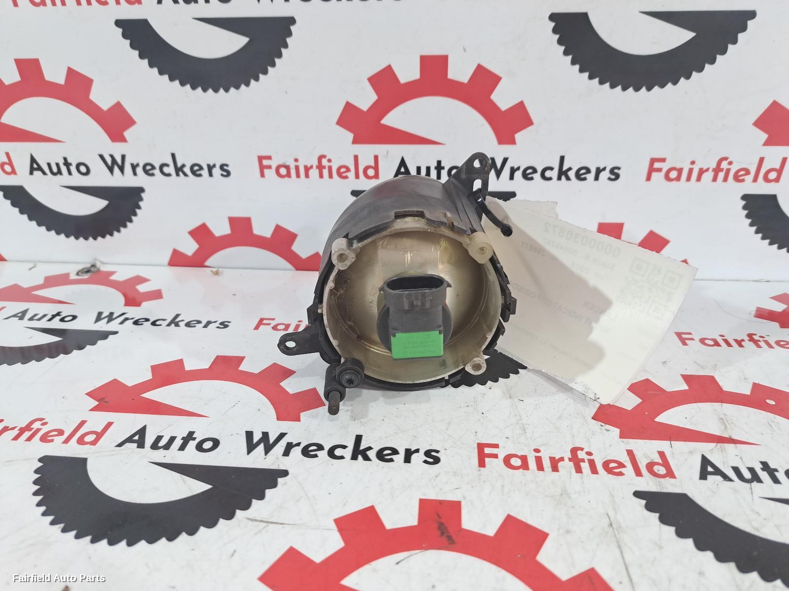 2007-2015 Mitsubishi Lancer Right Indicator Fog Side