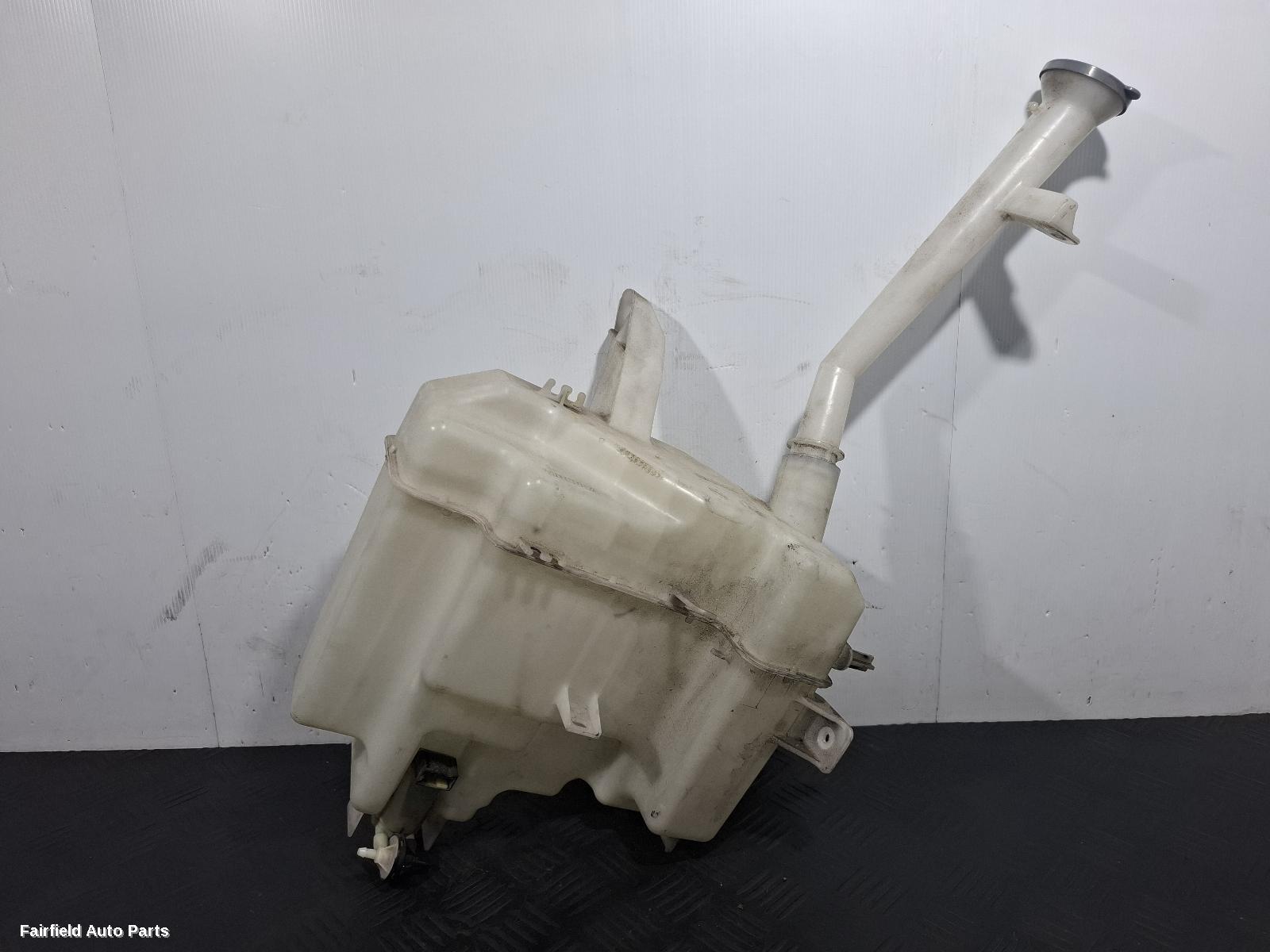 2010-2025 Nissan Elgrand Washer Bottle