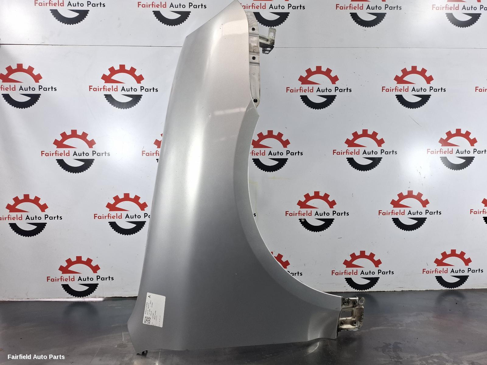 2003-2006 Porsche Cayenne Right Guard