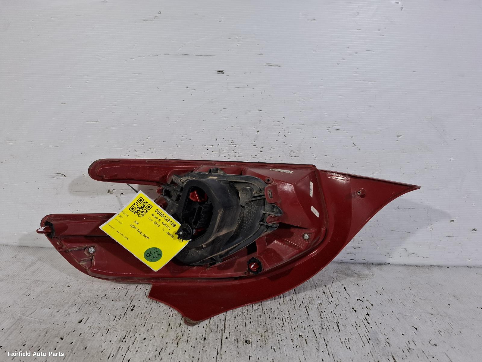 2012-2015 Peugeot 208 Left Taillight