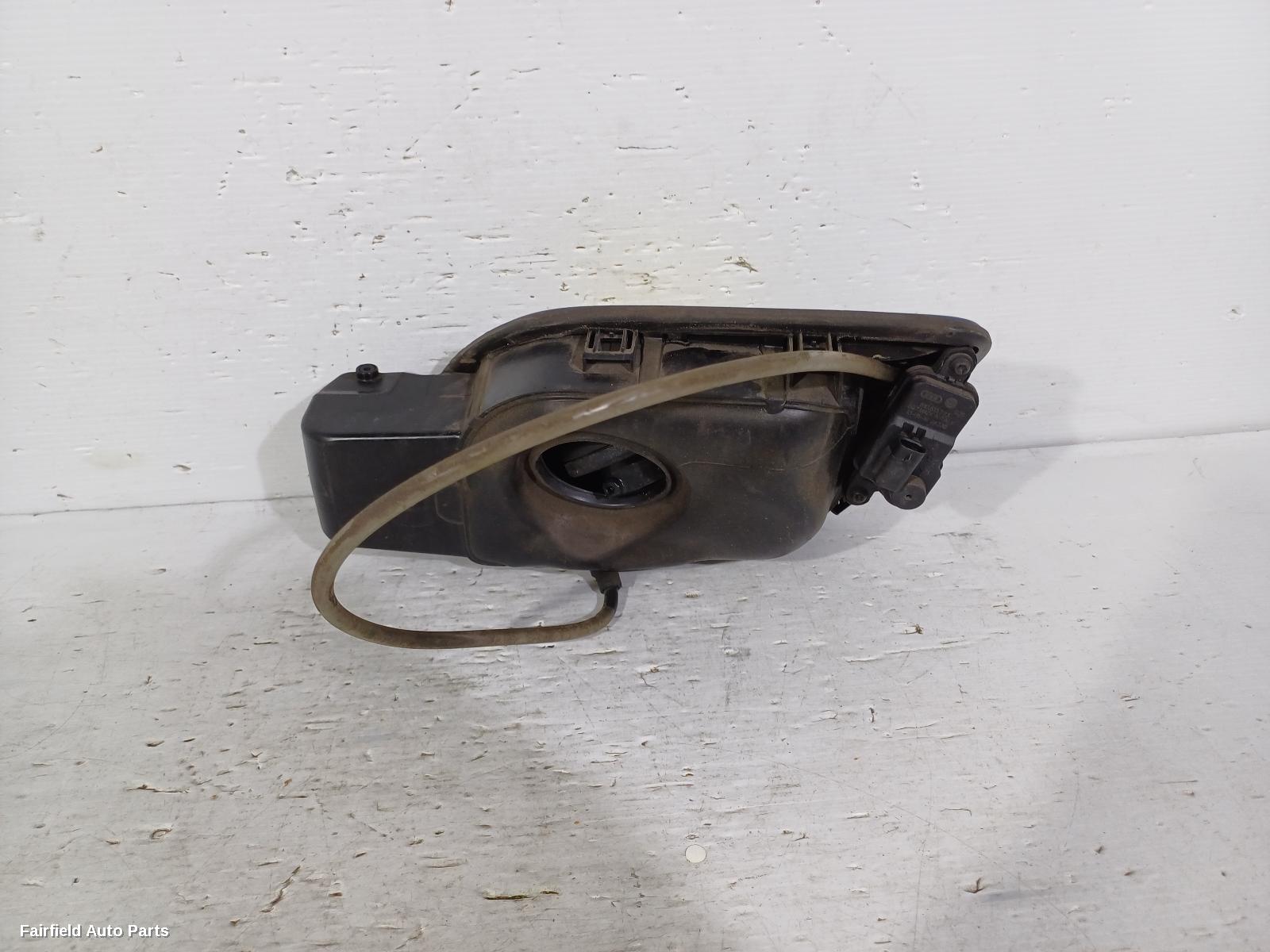 2015-2019 Volkswagen Passat Fuel Door   Filler