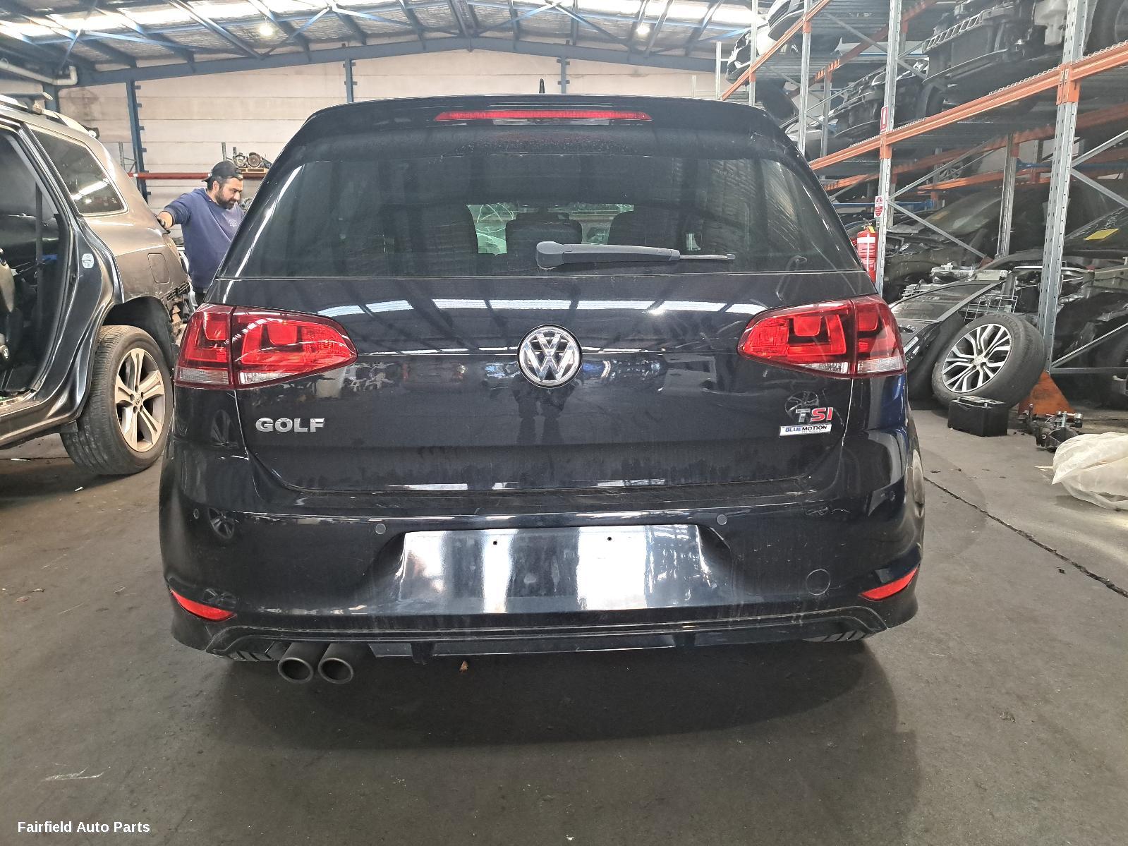 2013-2017 Volkswagen Golf Radio Cd Dvd Sat Tv
