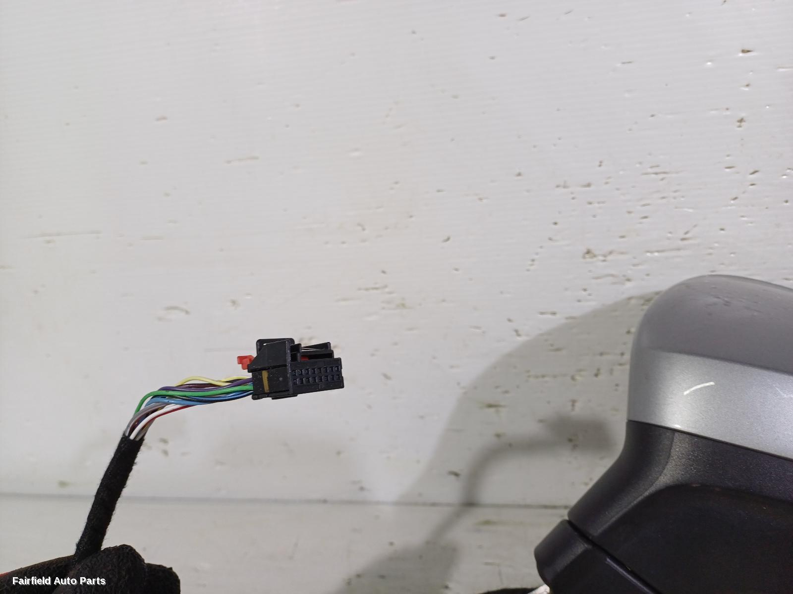 2021-2024 Volkswagen Tiguan Left Door Mirror