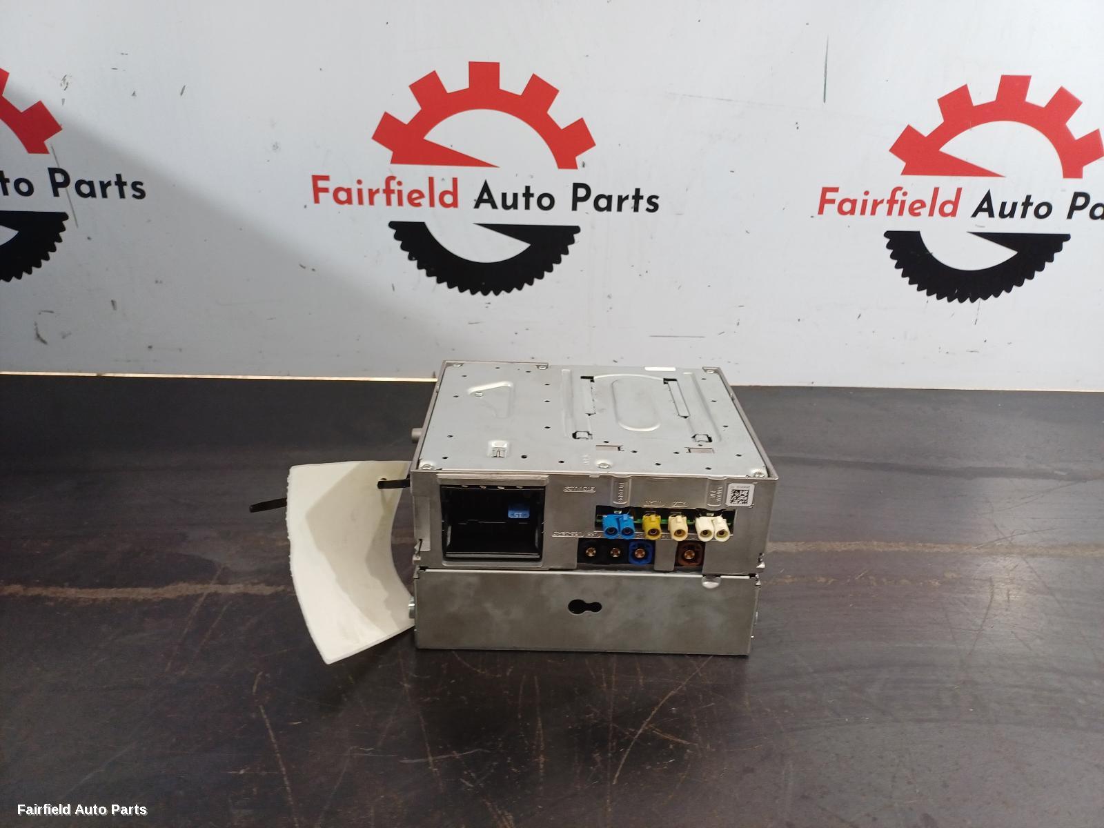 2015-2019 Mercedes Glc Class Radio Cd Dvd Sat Tv