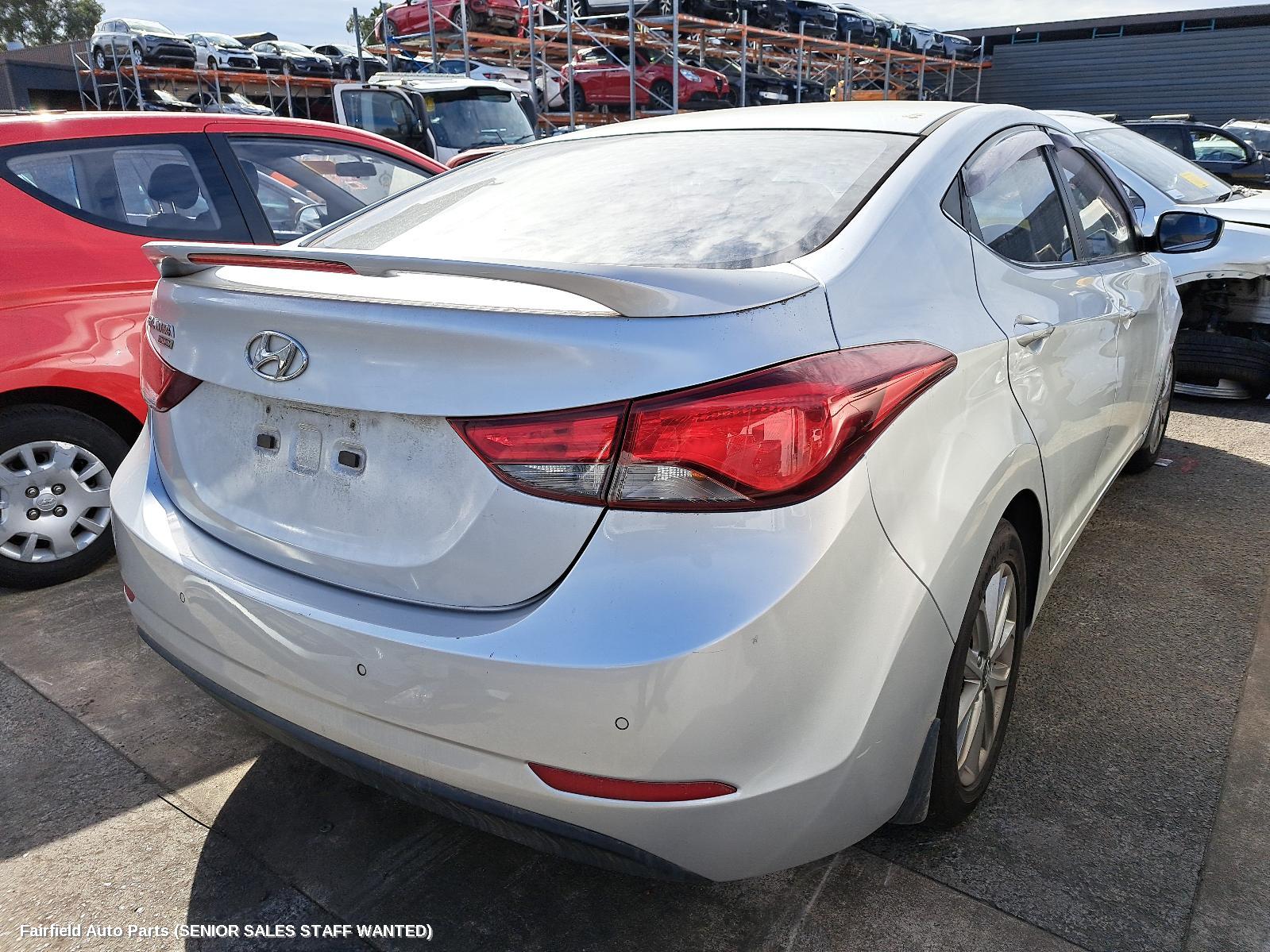 2011-2015 Hyundai Elantra Left Front Door