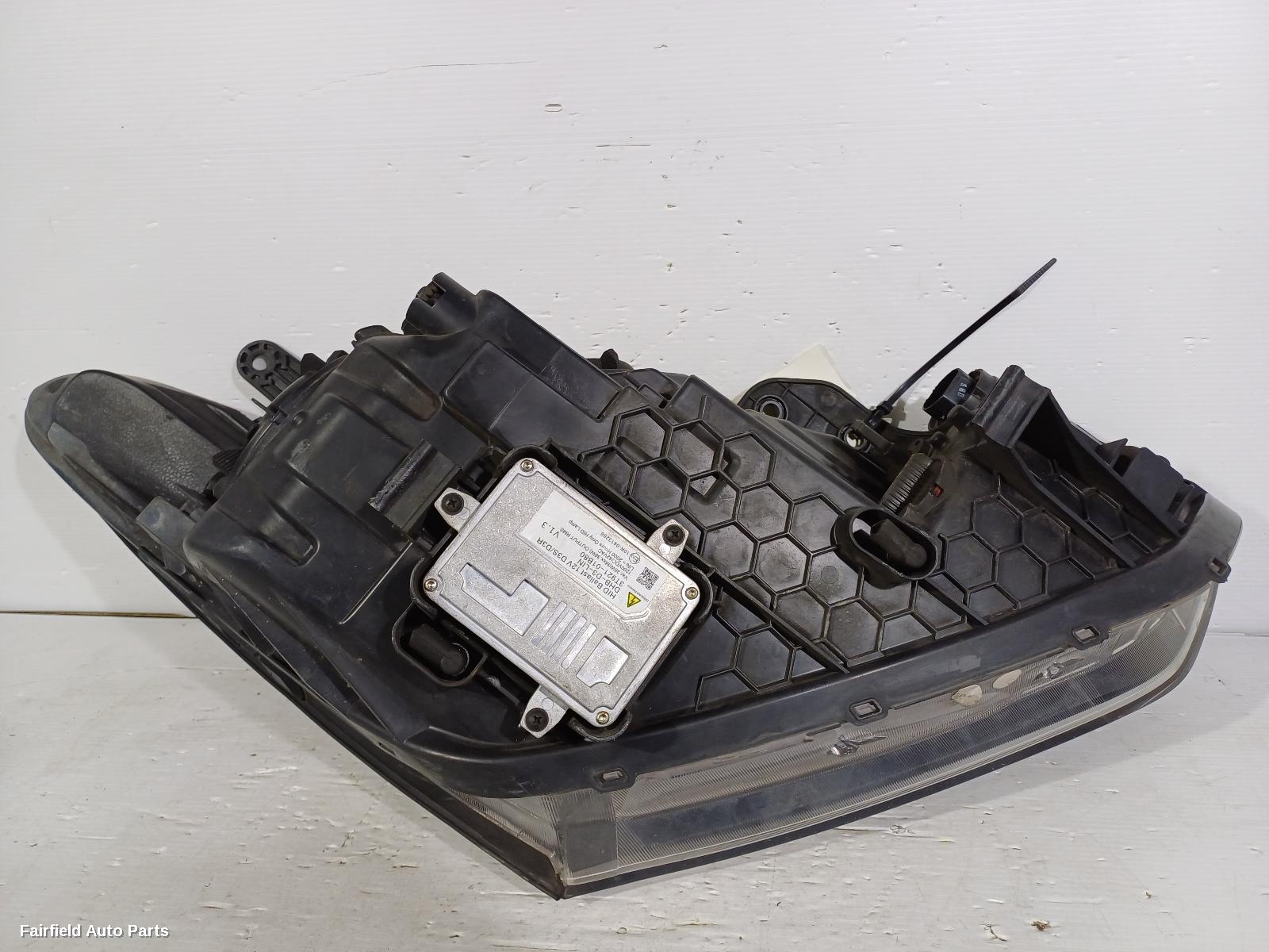 2015-2018 Hyundai Santa Fe Left Headlamp
