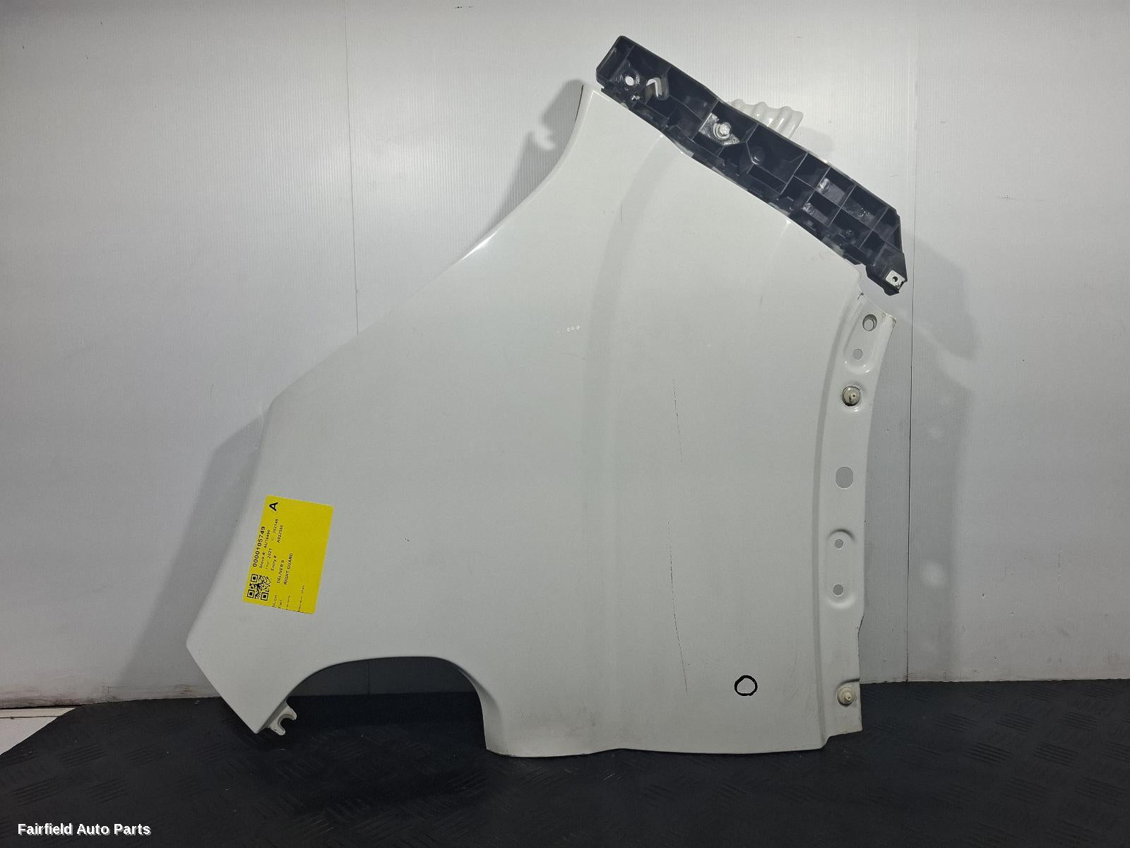 2020-2026 Ldv Deliver 9 Right Guard