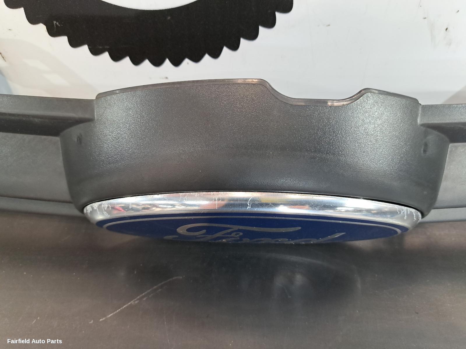 2008-2013 Ford Fiesta Grille