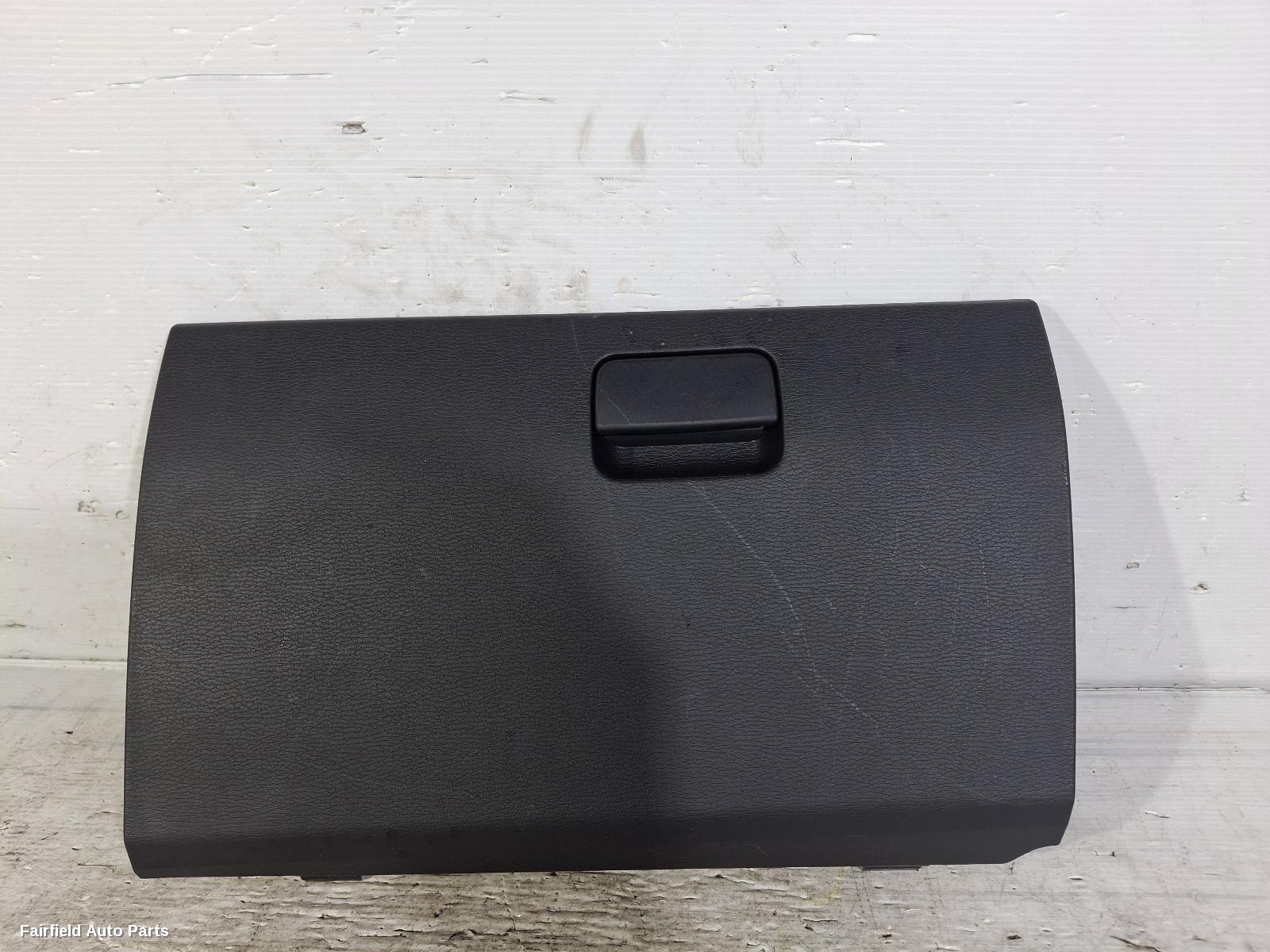 2021-2026 Mitsubishi Outlander Glove Box