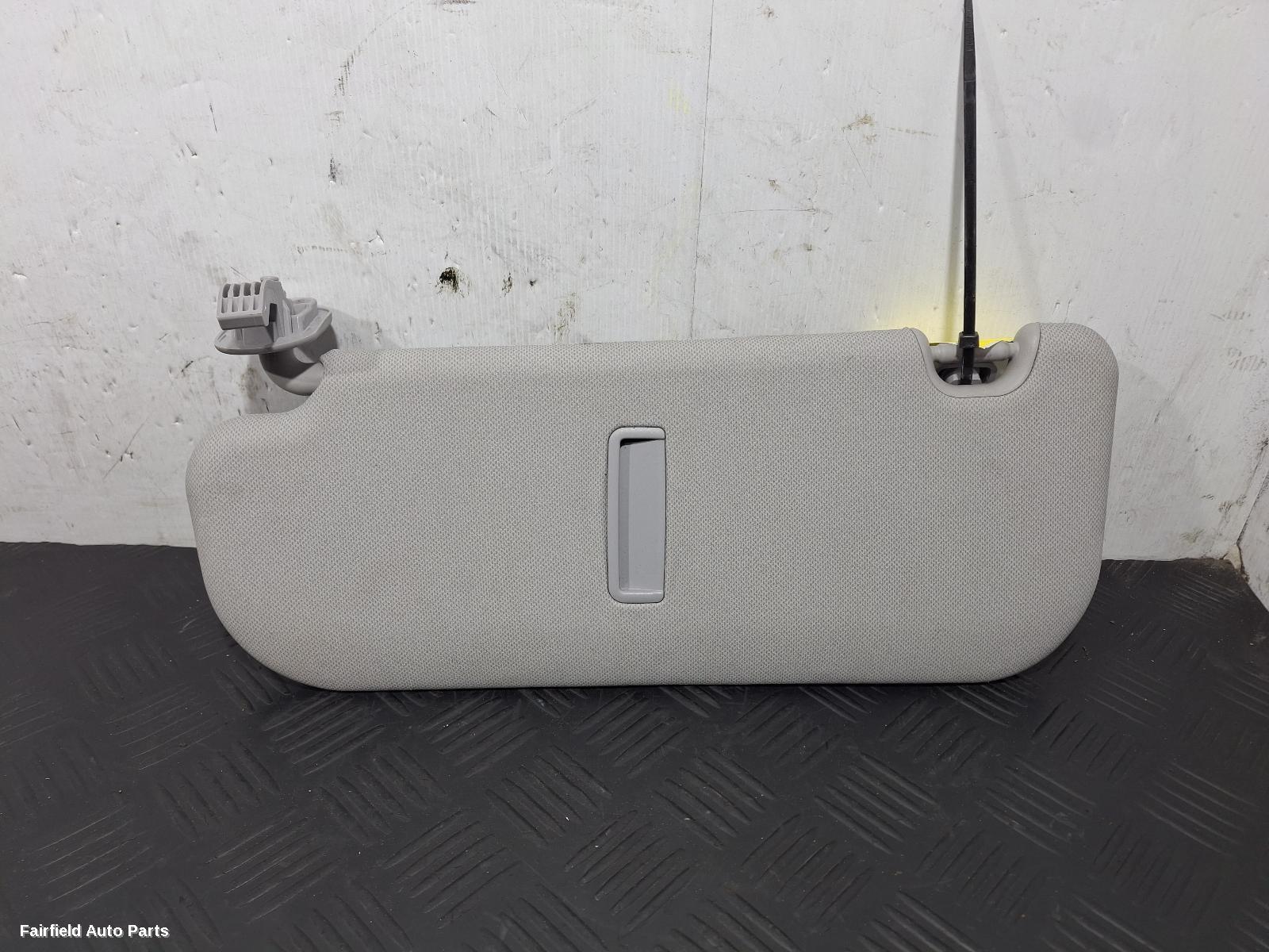 2012-2017 Hyundai I30 Sunvisor