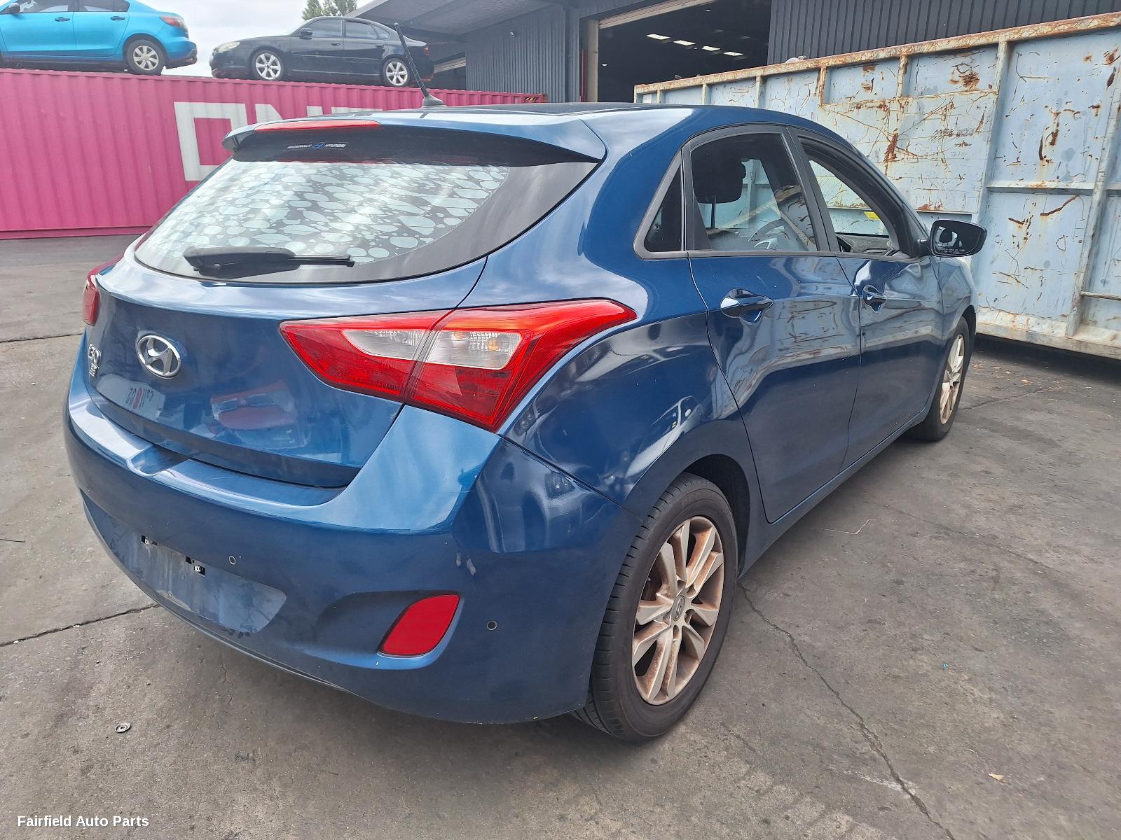 2012-2017 Hyundai I30 Right Front Window Reg Motor