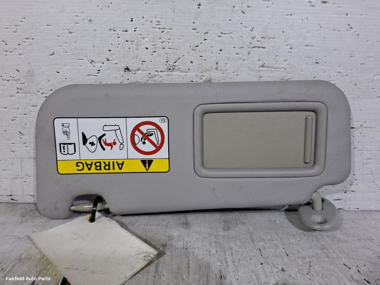 2011-2020 Toyota Yaris Sunvisor