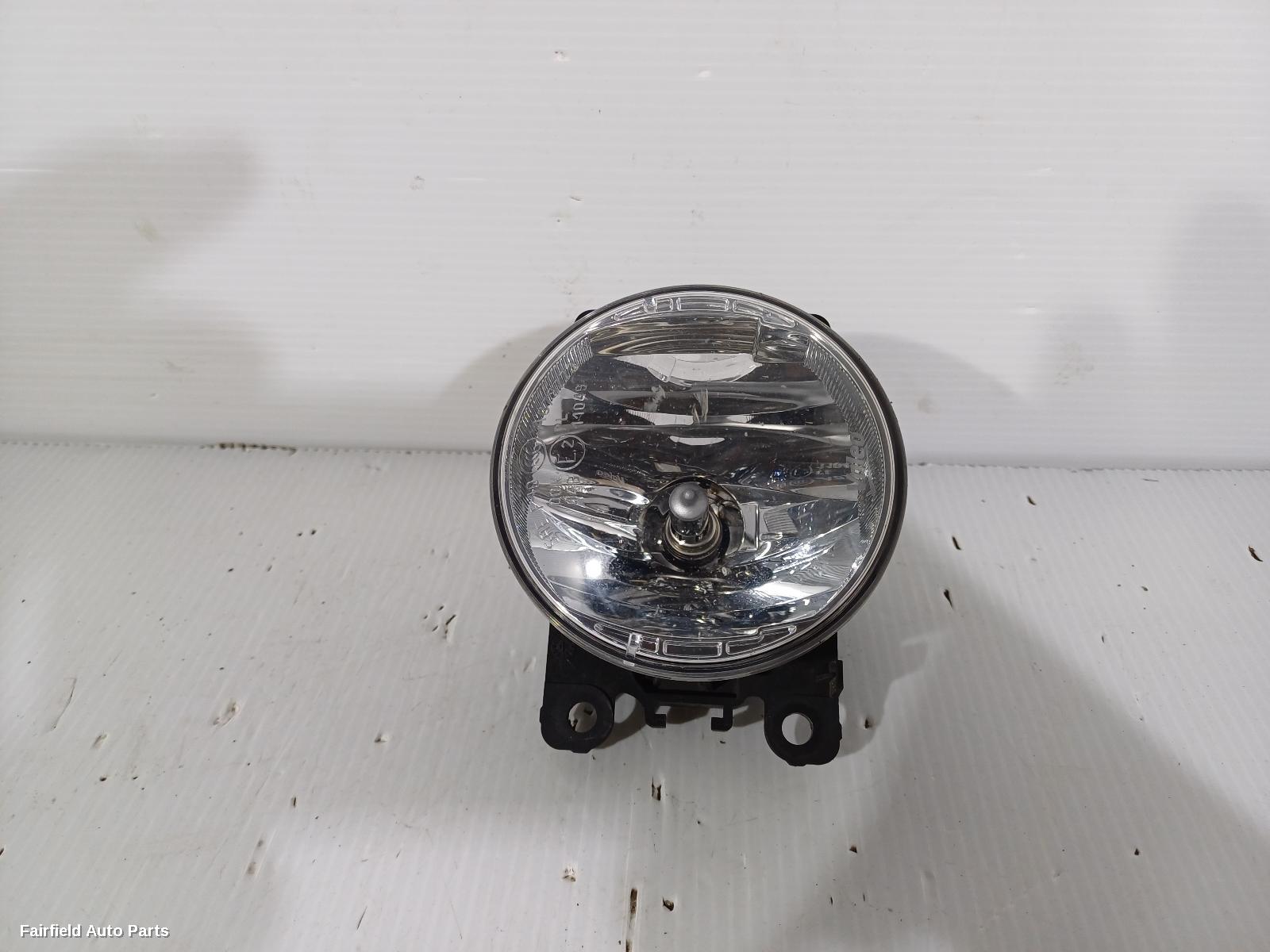 2014-2017 Renault Captur Left Indicator Fog Side