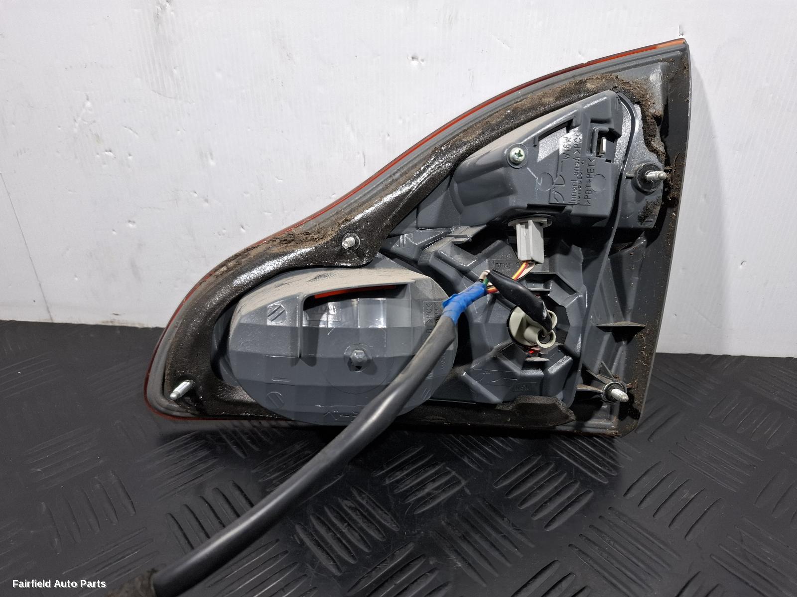 2003-2010 Toyota Avensis Rear Garnish