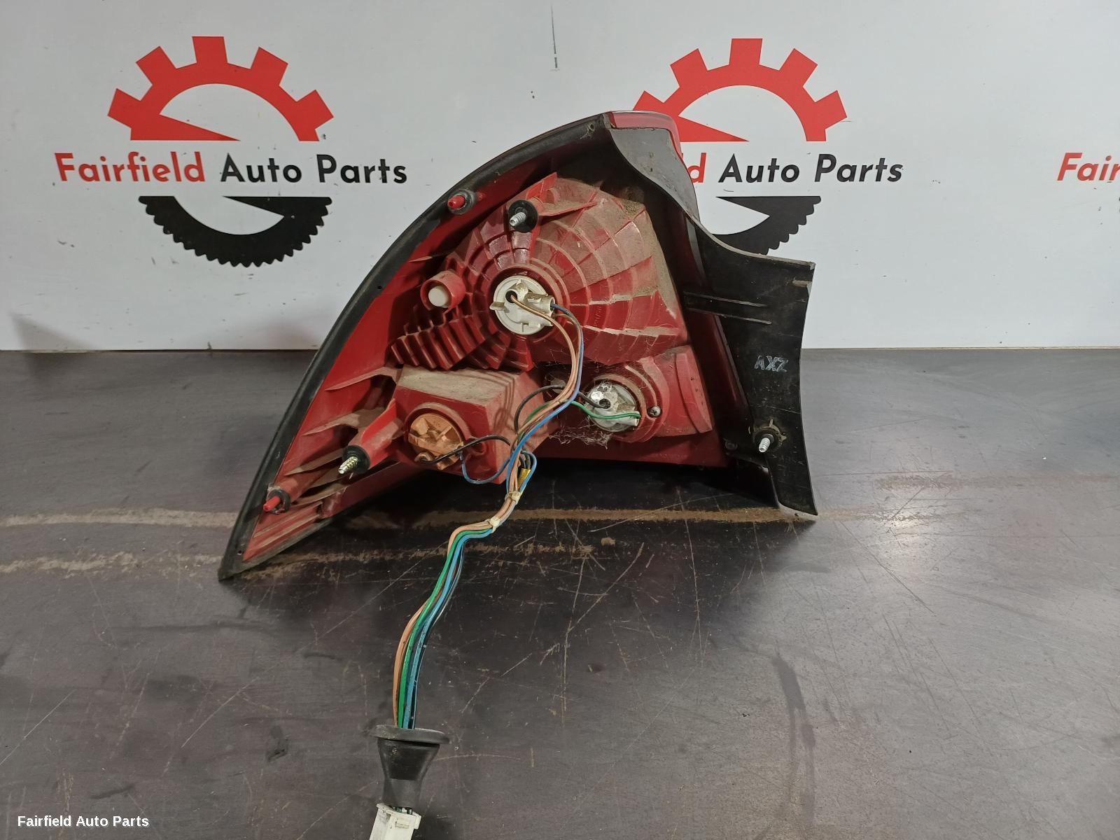 2004-2006 Holden Commodore Right Taillight