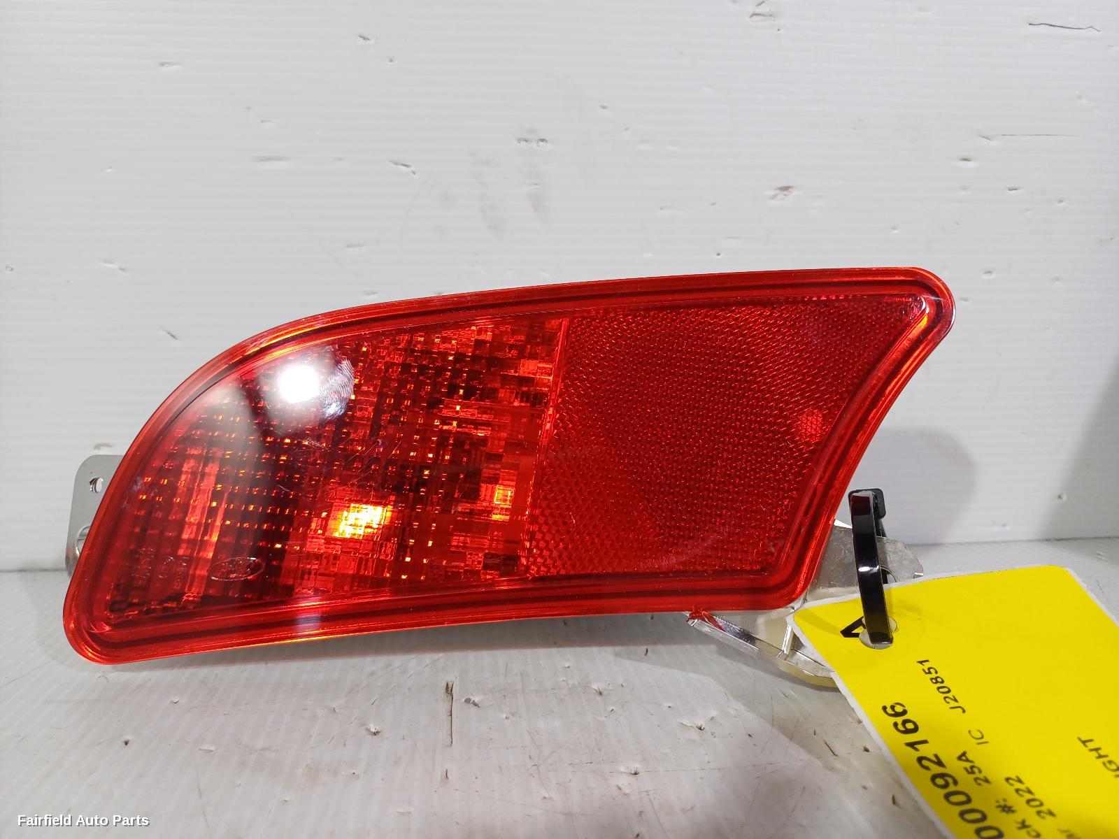2020-2024 Ford Escape Right Taillight