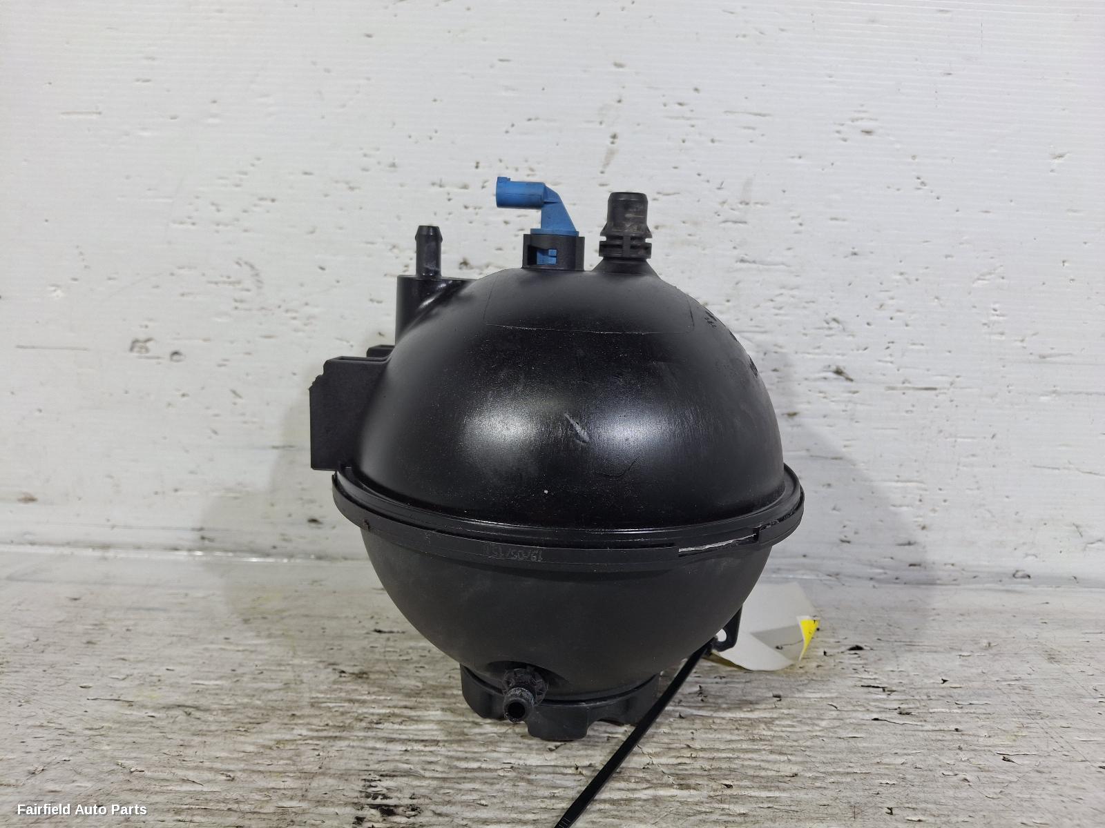 2014-2018 Bmw X4 Overflow Bottle
