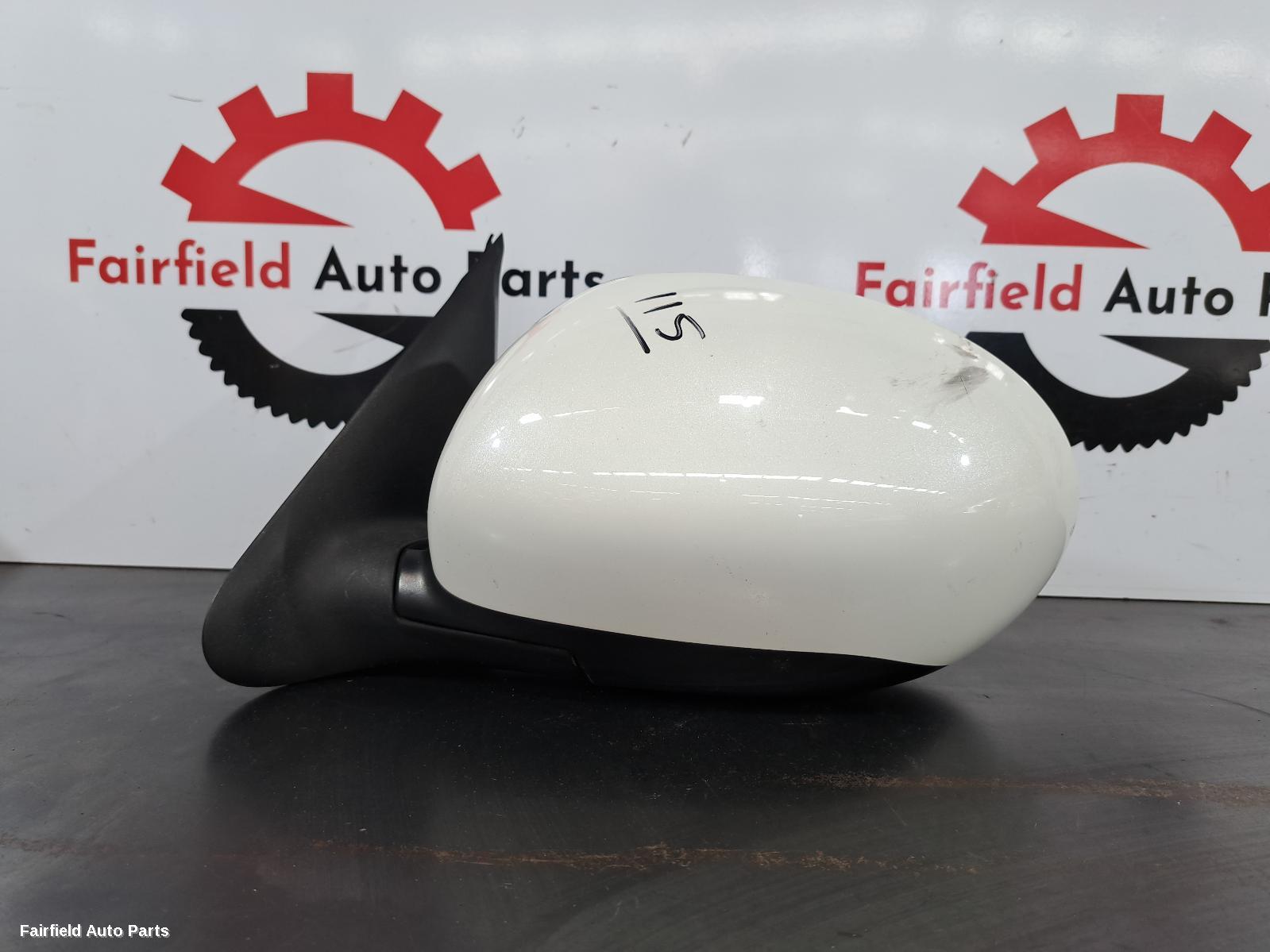 2010-2014 Nissan Juke Left Door Mirror