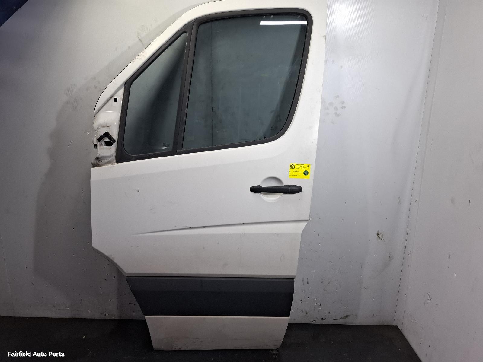 2007-2016 Volkswagen Crafter Left Front Door