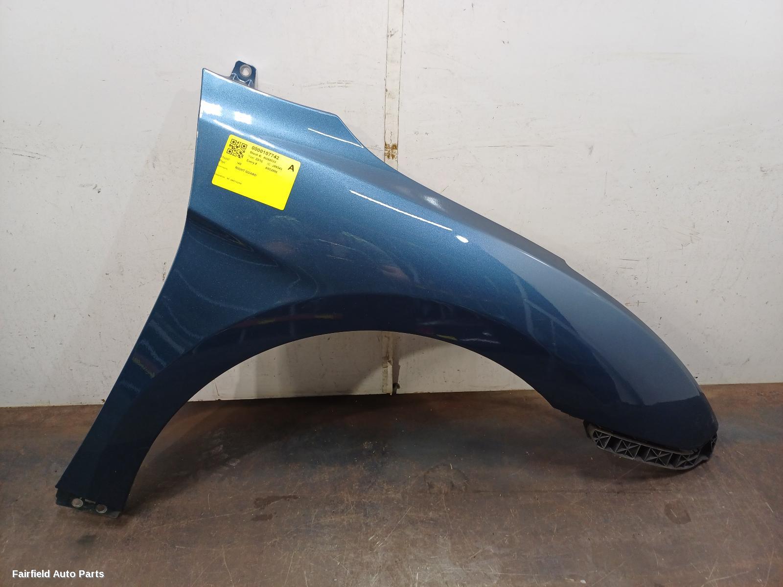 2011-2019 Hyundai I40 Right Guard