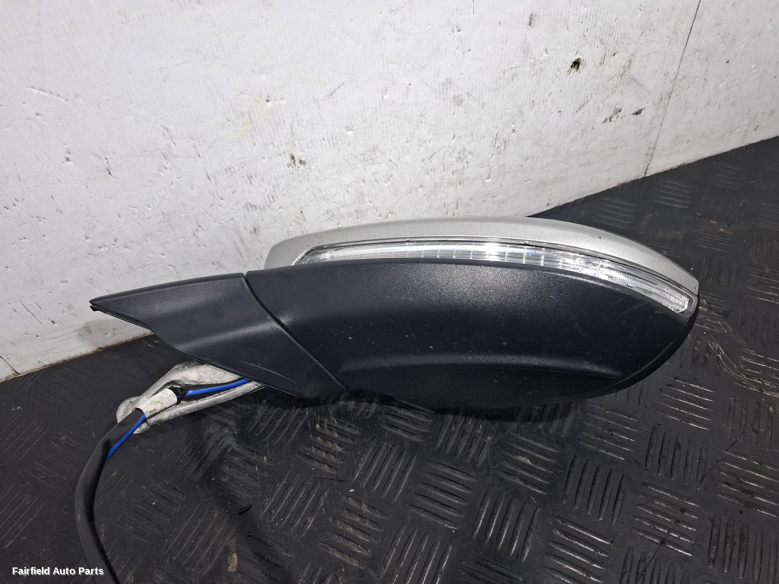 2017-2020 Volkswagen Golf Left Door Mirror