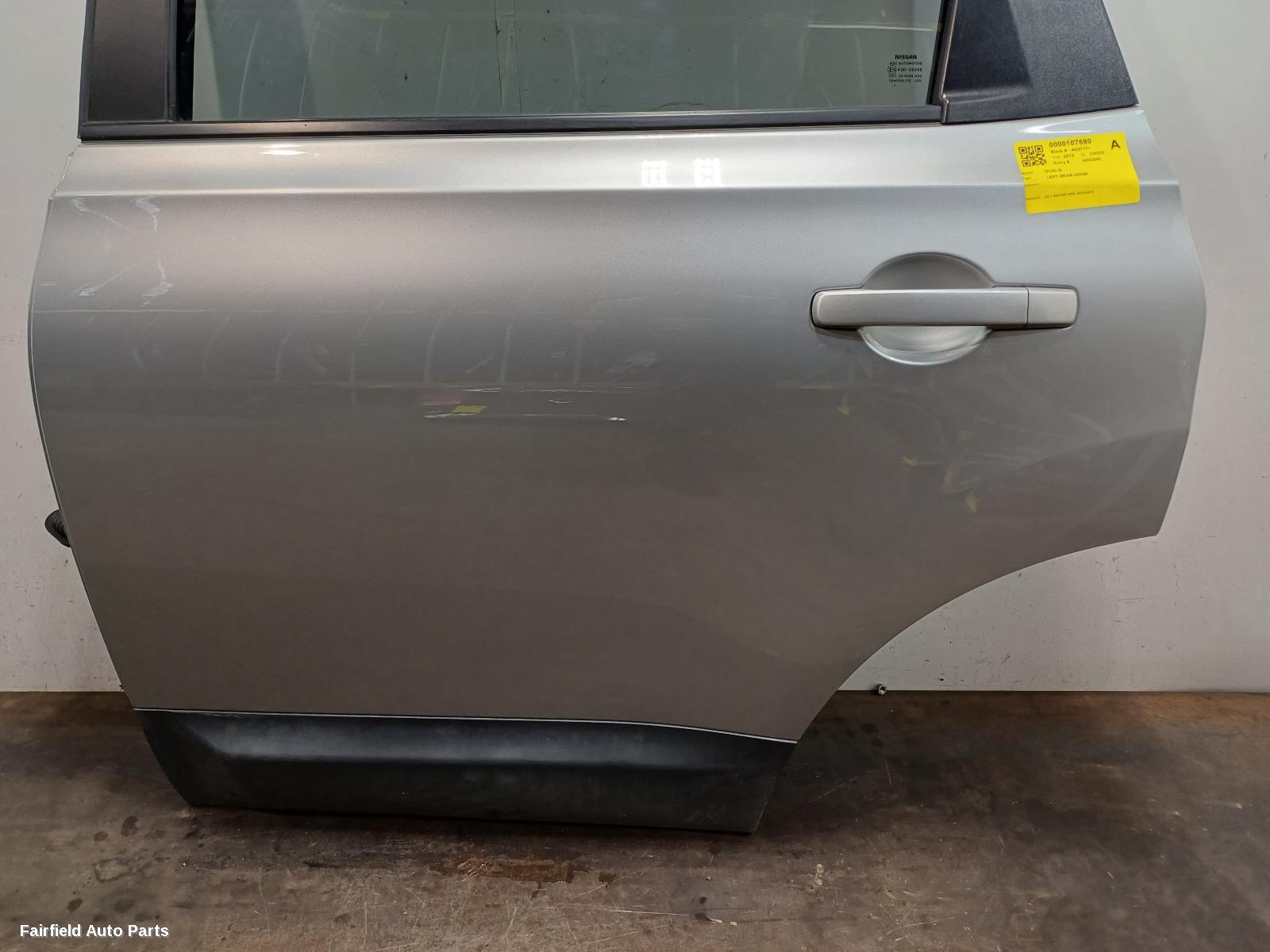 2010-2014 Nissan Dualis Left Rear Door Sliding