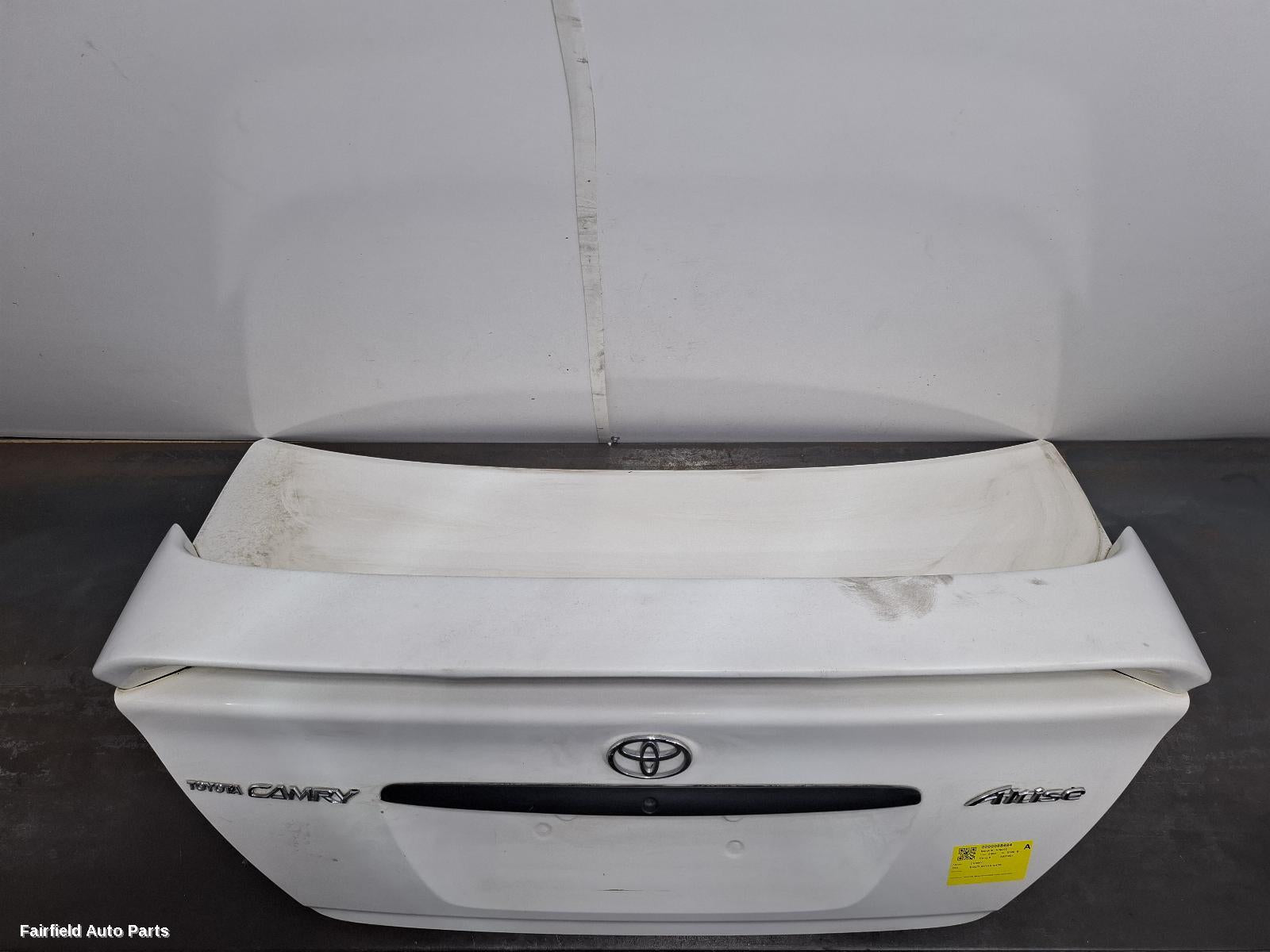 2002-2004 Toyota Camry Bootlid Tailgate