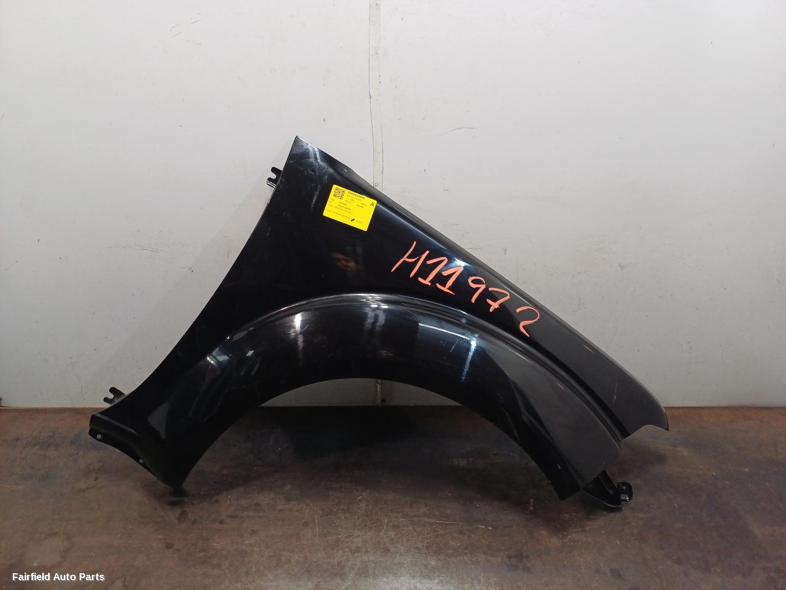 2005-2015 Nissan Navara Right Guard