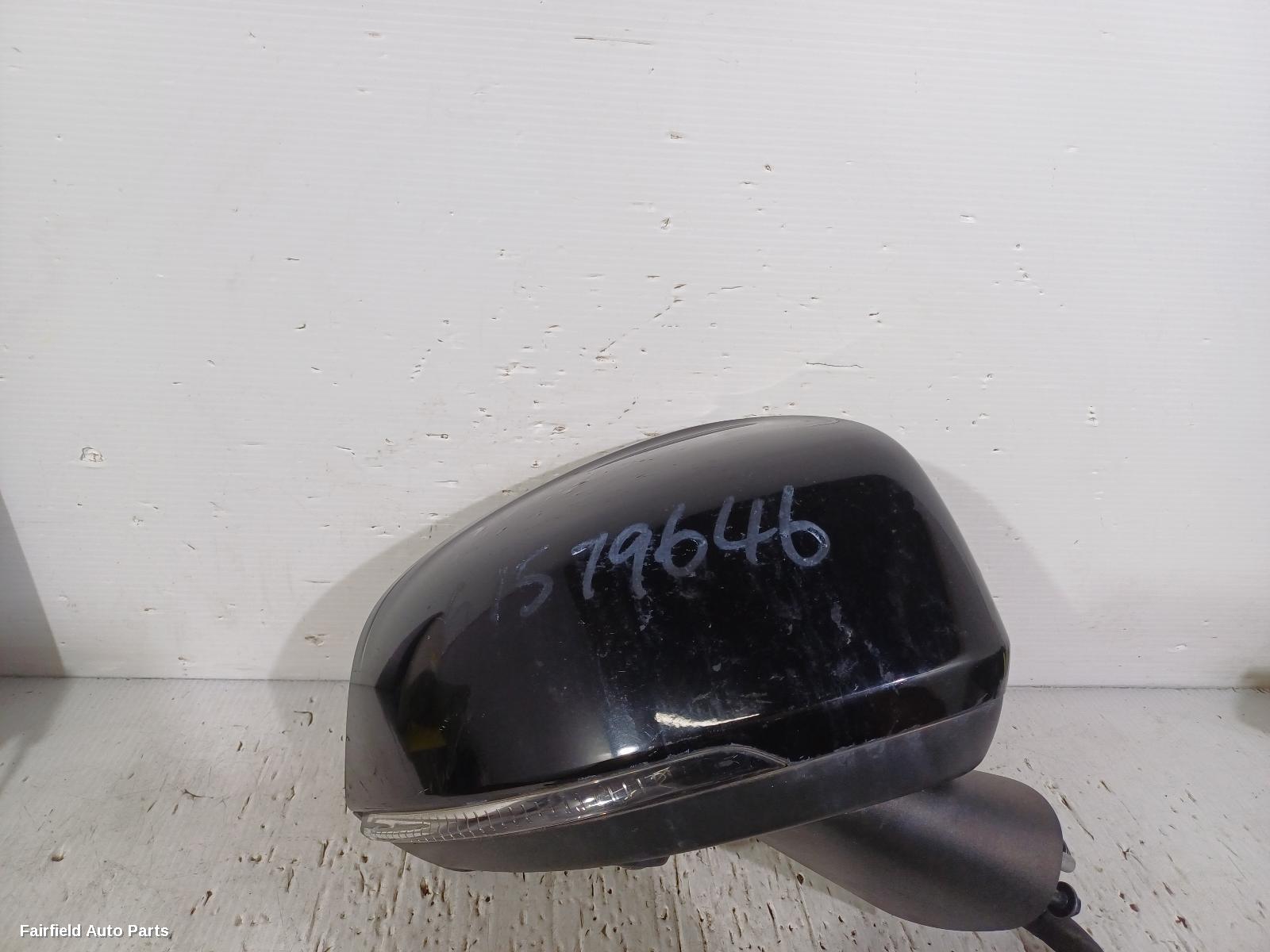 2018-2022 Volvo Xc40 Right Door Mirror