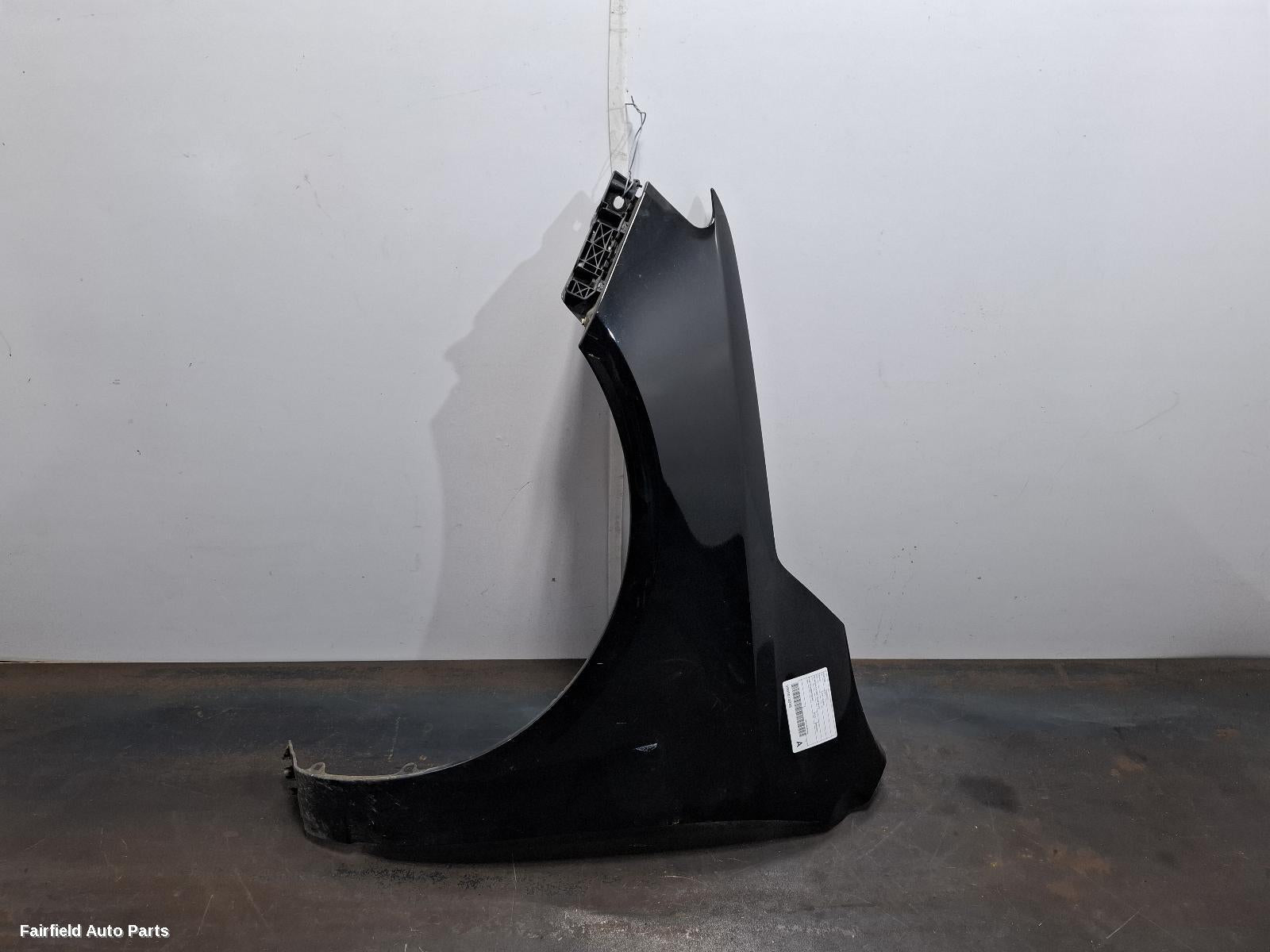 2008-2013 Kia Cerato Left Guard