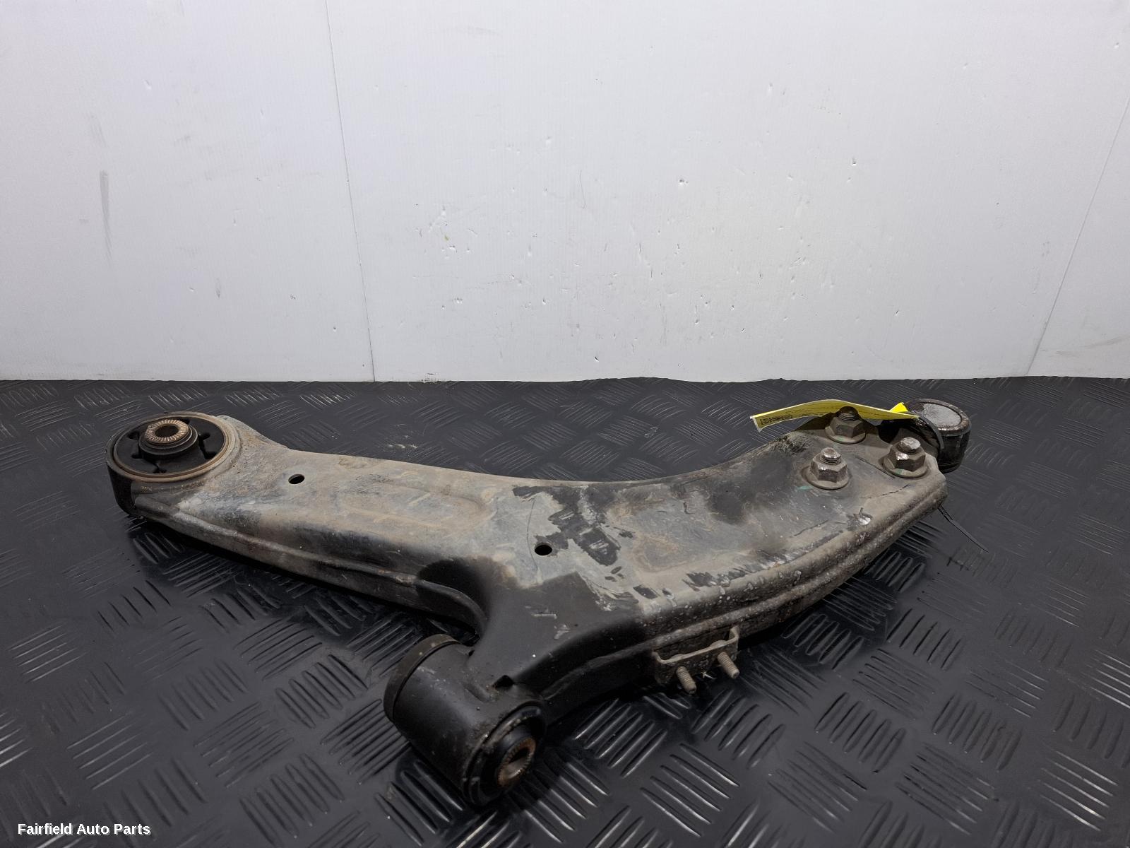 2015-2025 Ldv G10 Right Front Lower Control Arm
