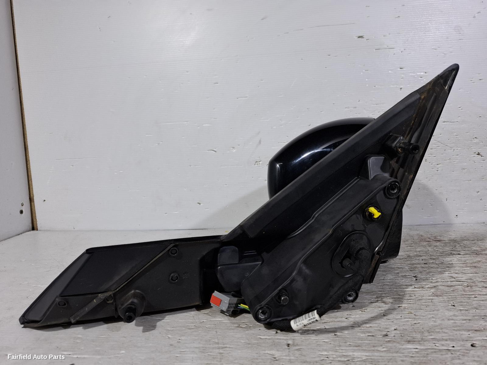 2016-2020 Land Rover Discovery Right Door Mirror