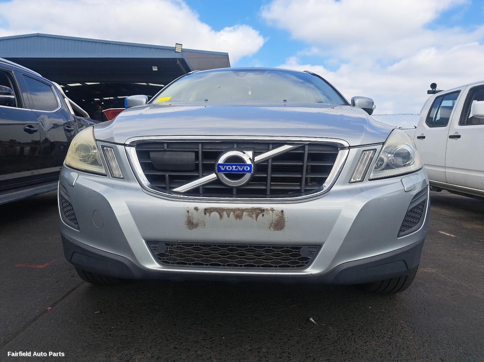 2009-2017 Volvo Xc60 Right Rear Door Sliding