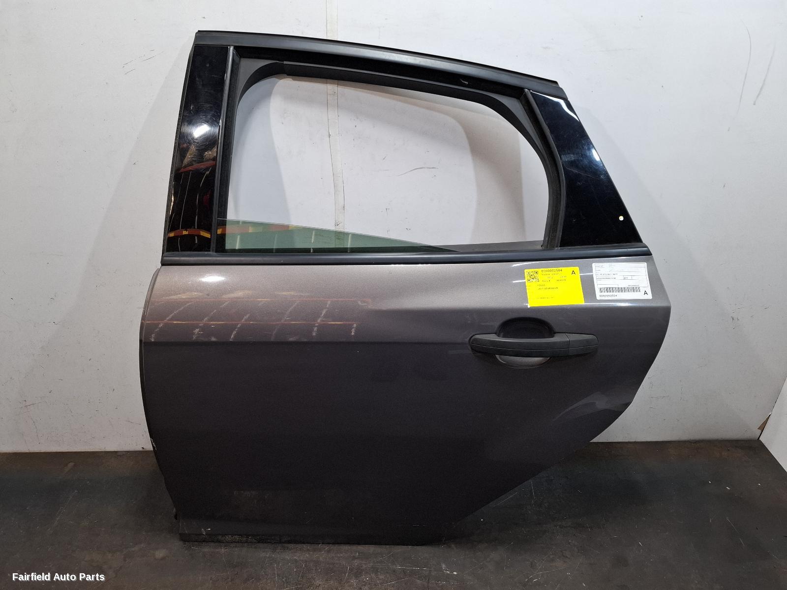 2011-2013 Ford Focus Left Rear Door Sliding
