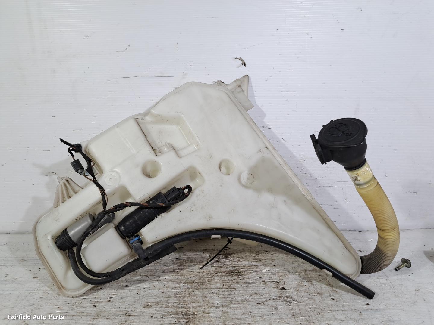 2006-2013 Bmw 3 Series Washer Bottle