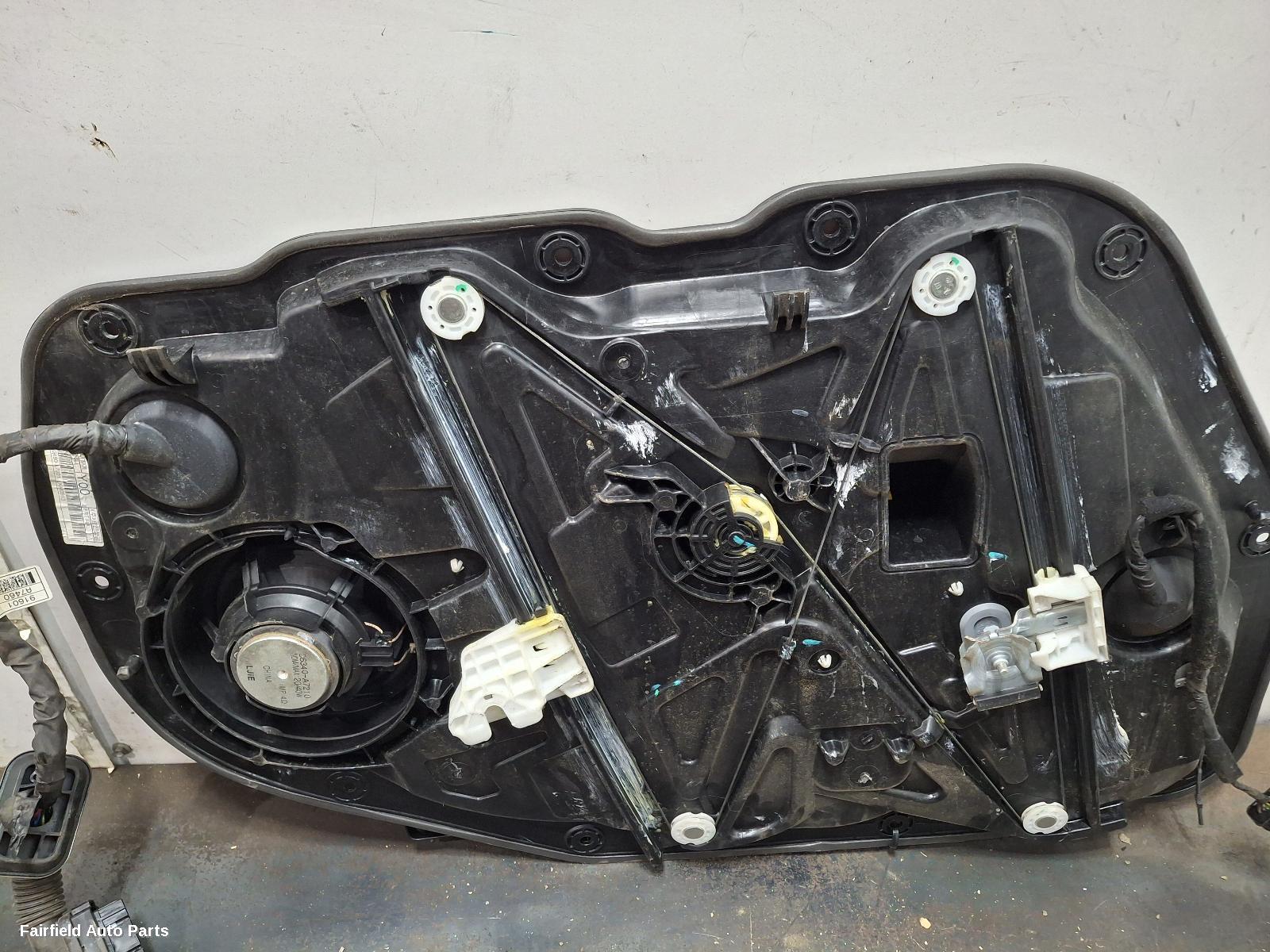 2013-2018 Kia Cerato Right Front Window Reg Motor