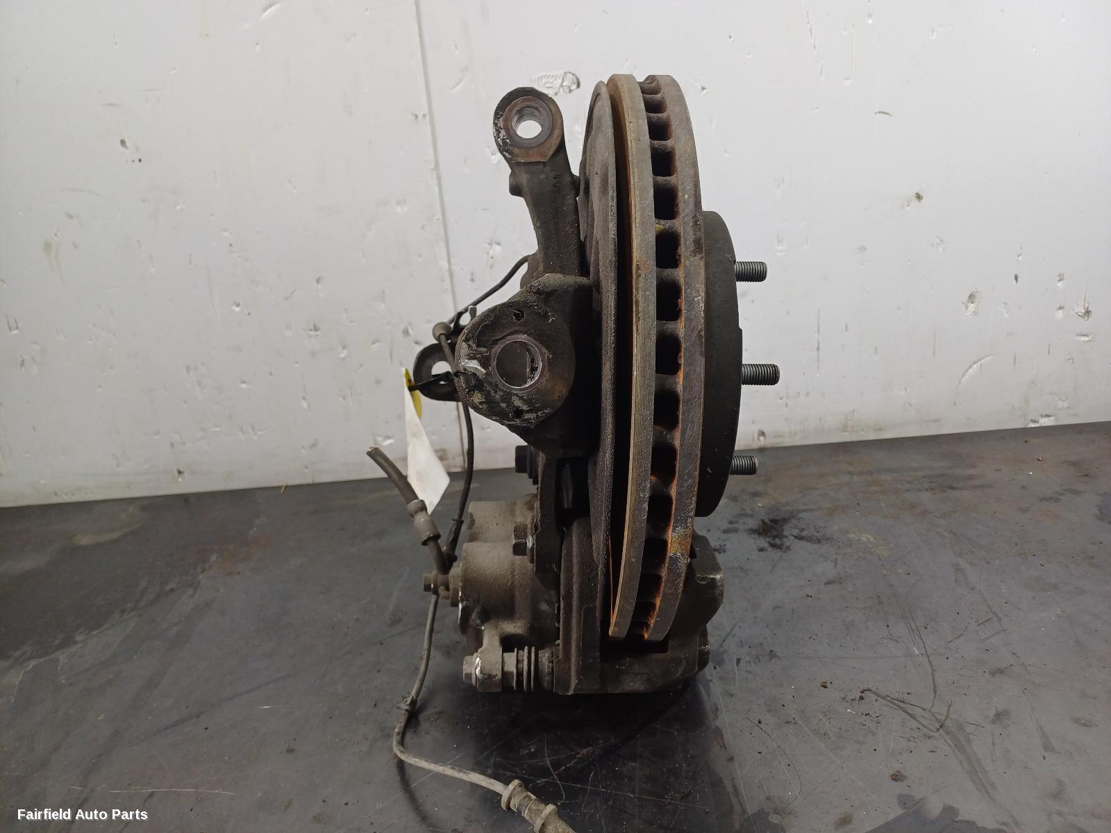 2017-2025 Ldv D90 Left Front Hub Assembly