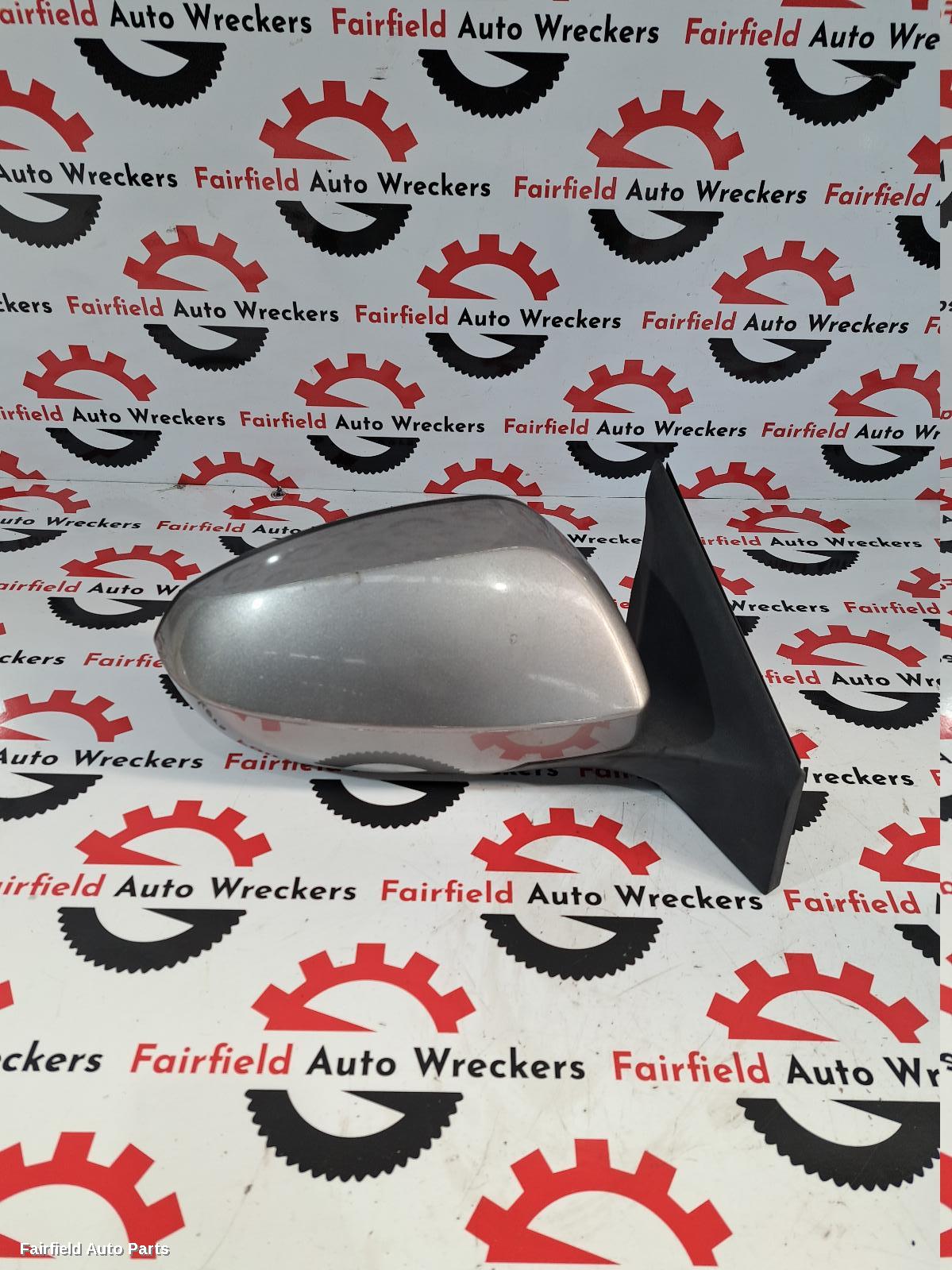 2009-2017 Suzuki Kizashi Right Door Mirror