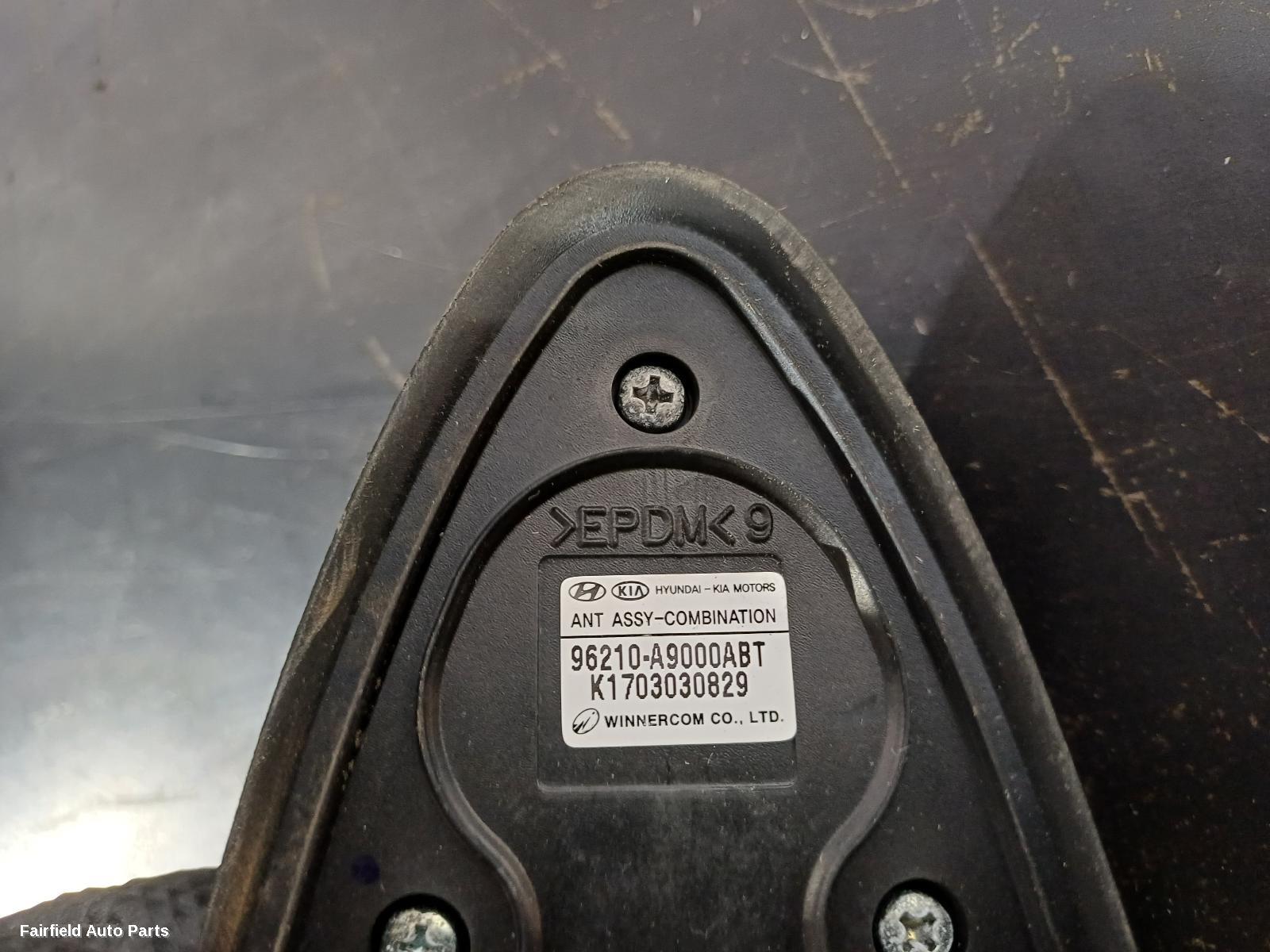 2015-2020 Kia Carnival/grand Carnival Antenna