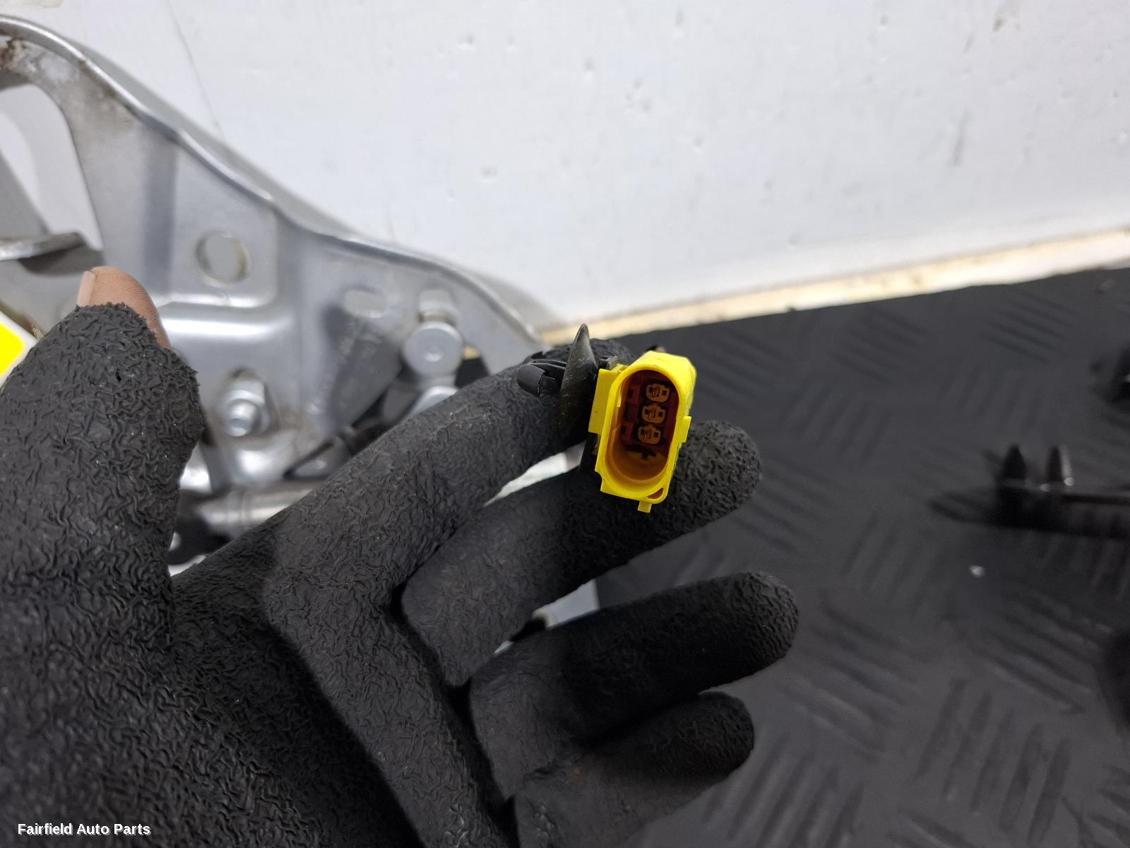 2015-2025 Audi Q7 Bonnet Hinge Strut