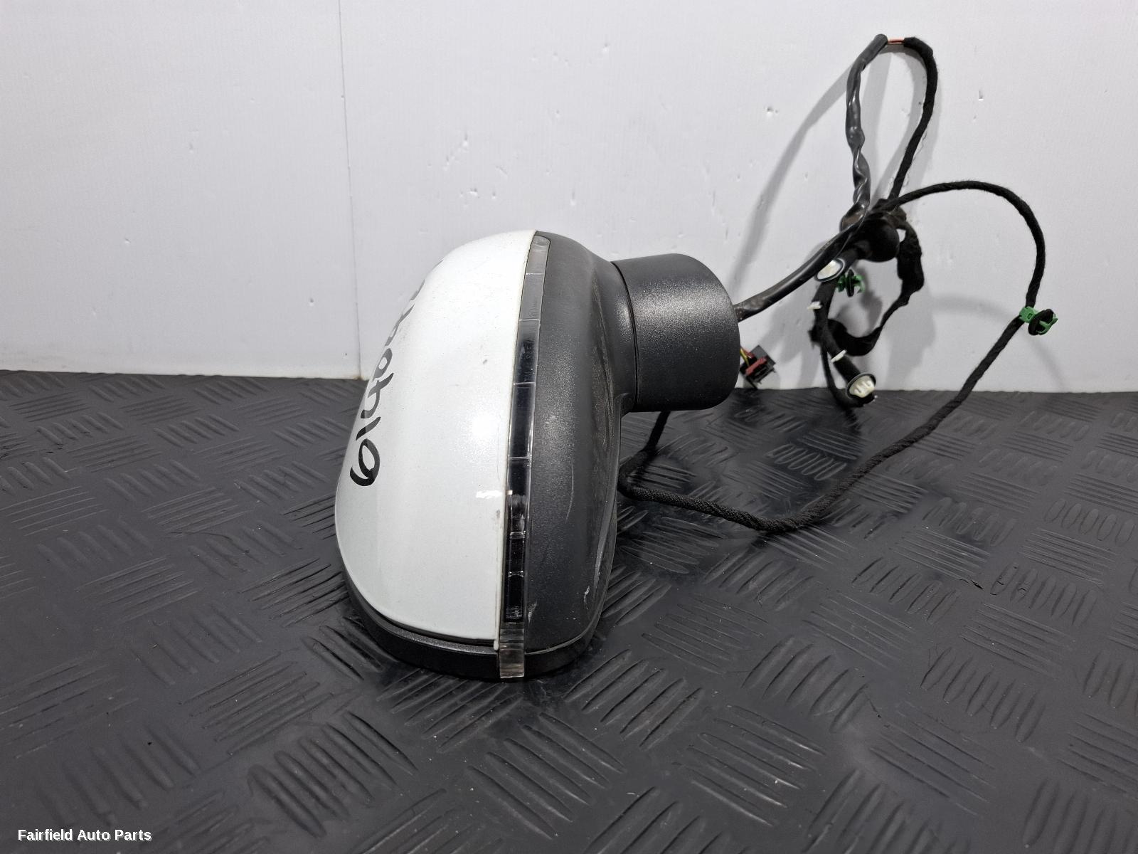 2010-2018 Audi A1 Right Door Mirror