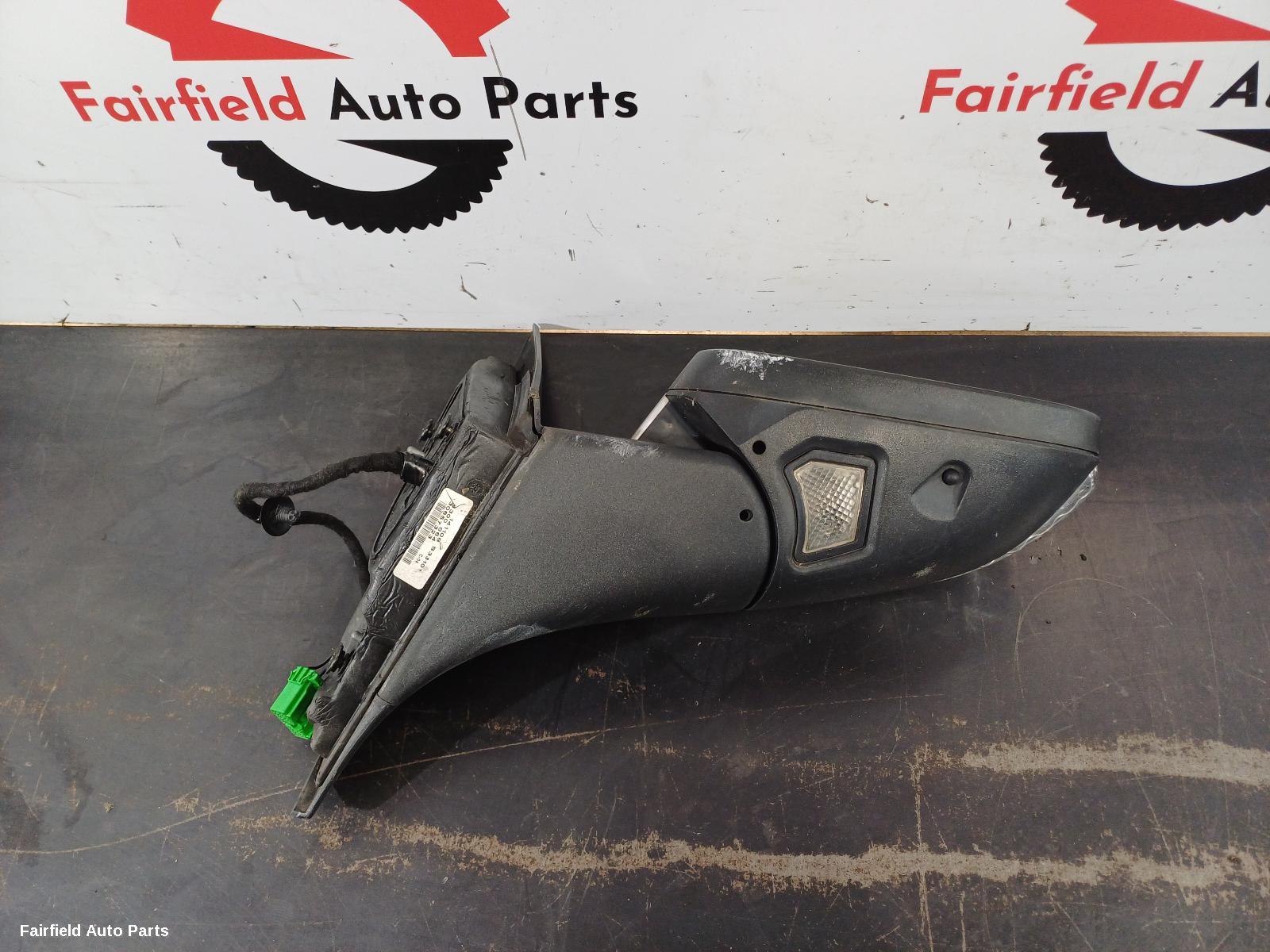 2007-2010 Volvo C30 Right Door Mirror