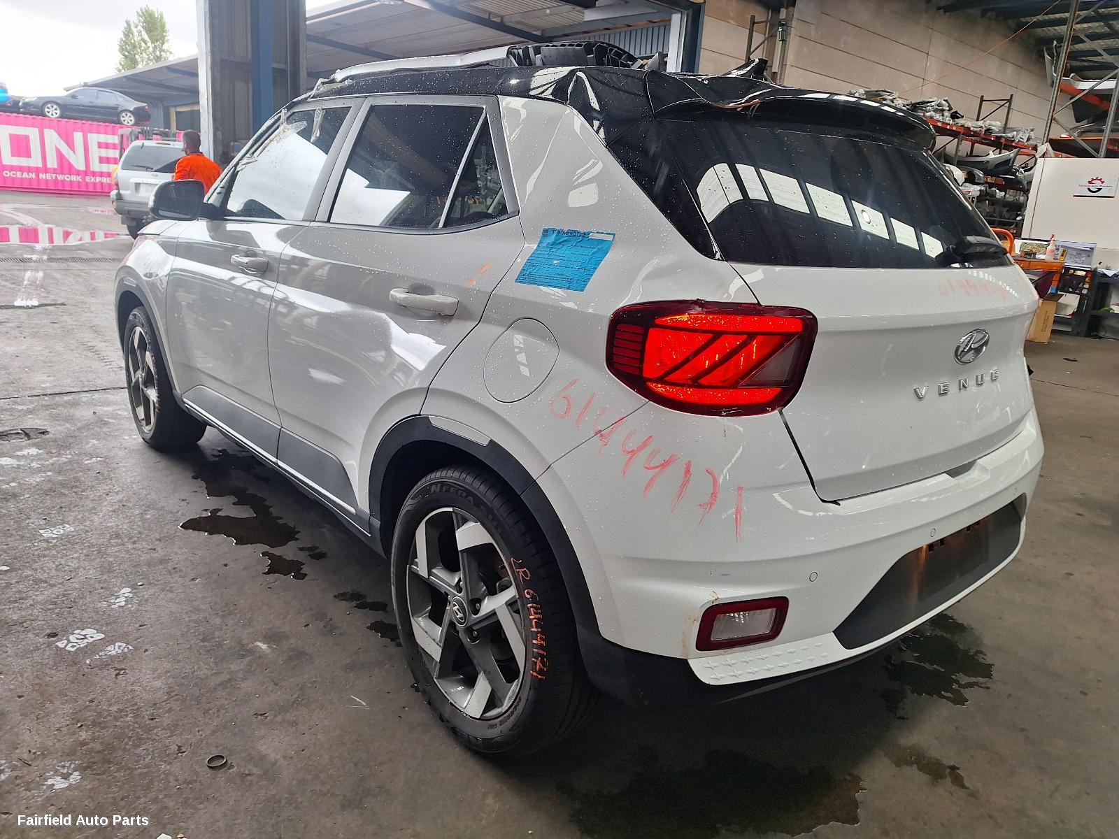 2019-2026 Hyundai Venue Right Front Door Window