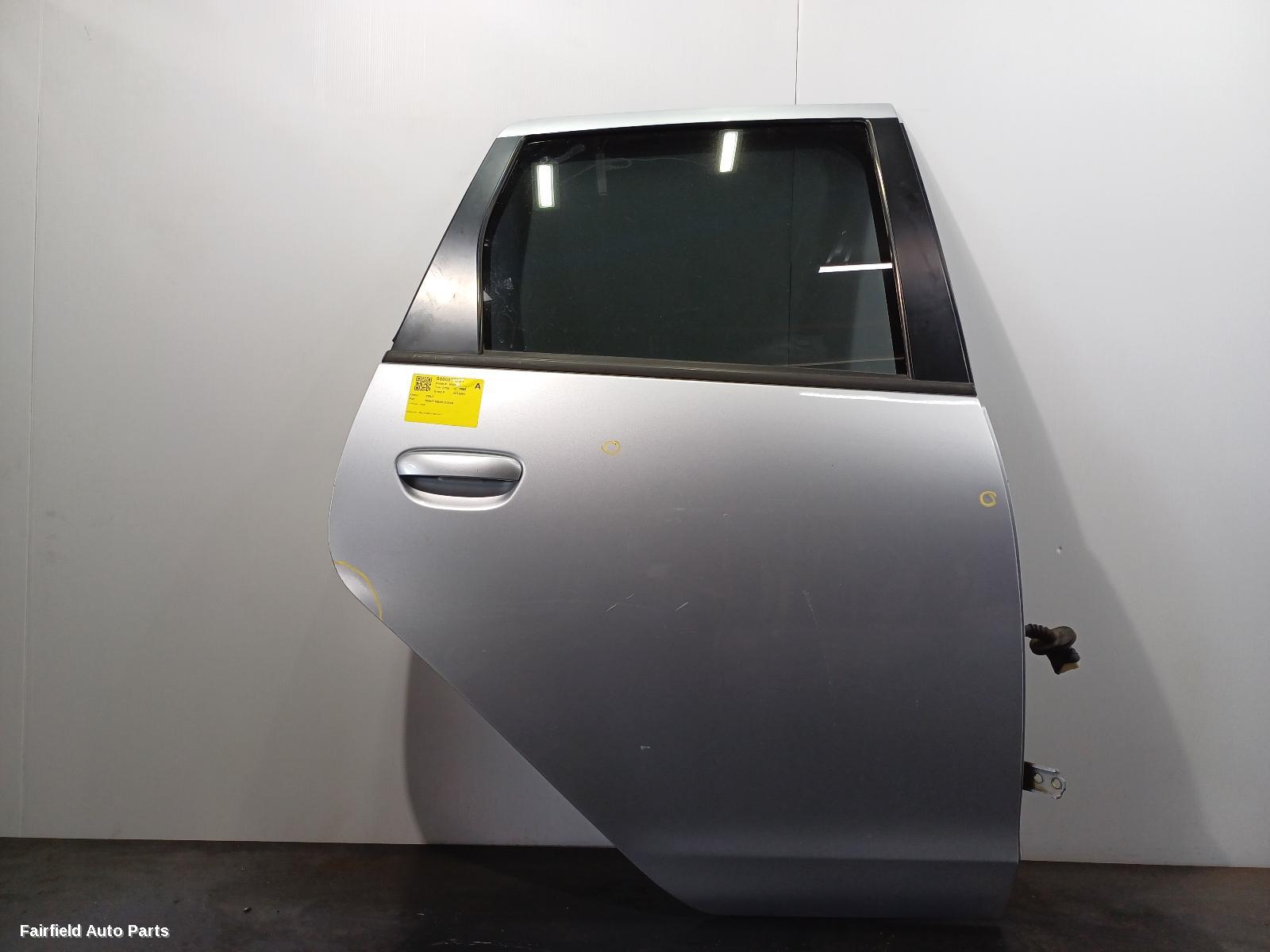 2002-2011 Mitsubishi Colt Right Rear Door Sliding