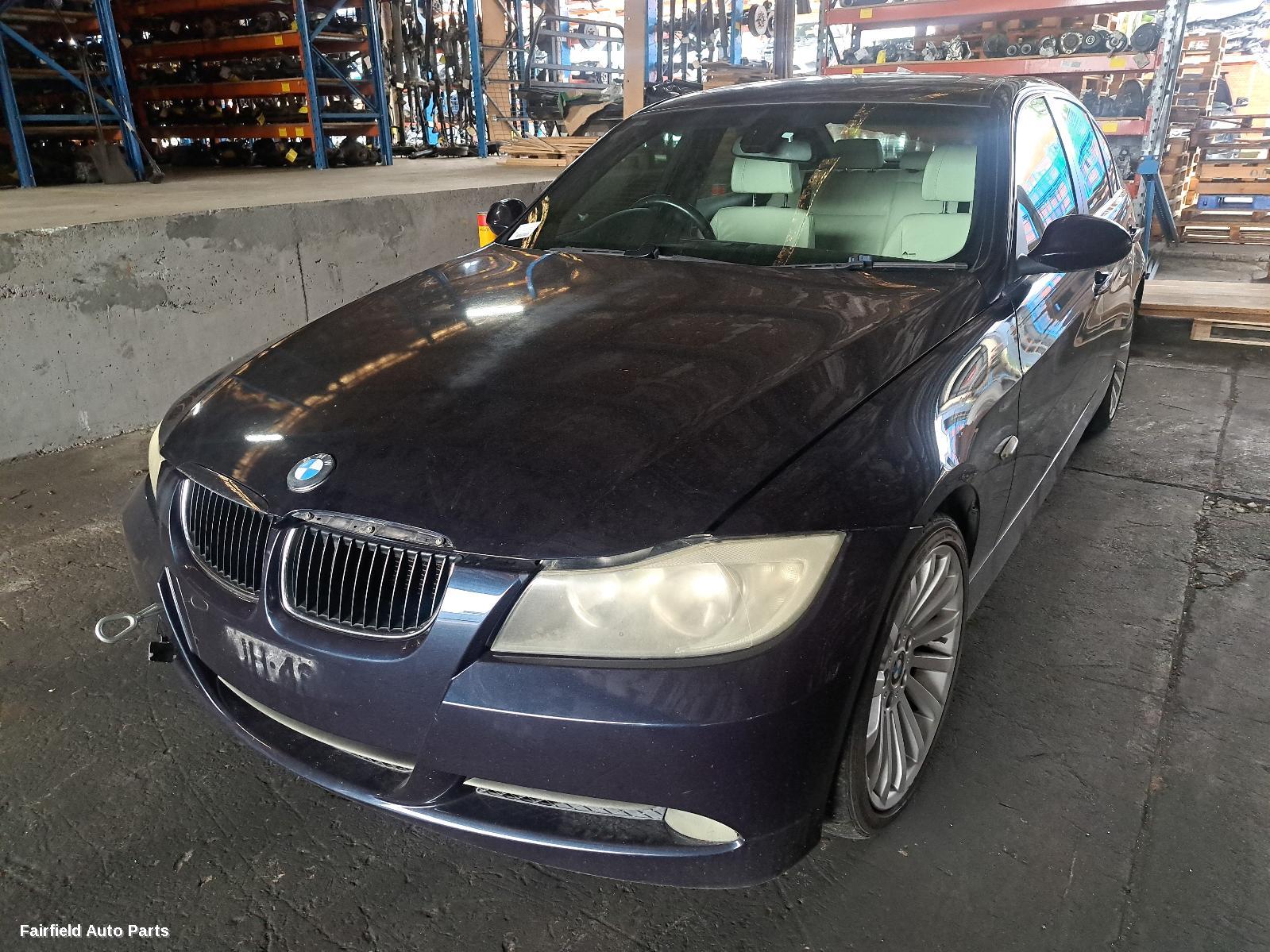 2005-2012 Bmw 3 Series Washer Bottle
